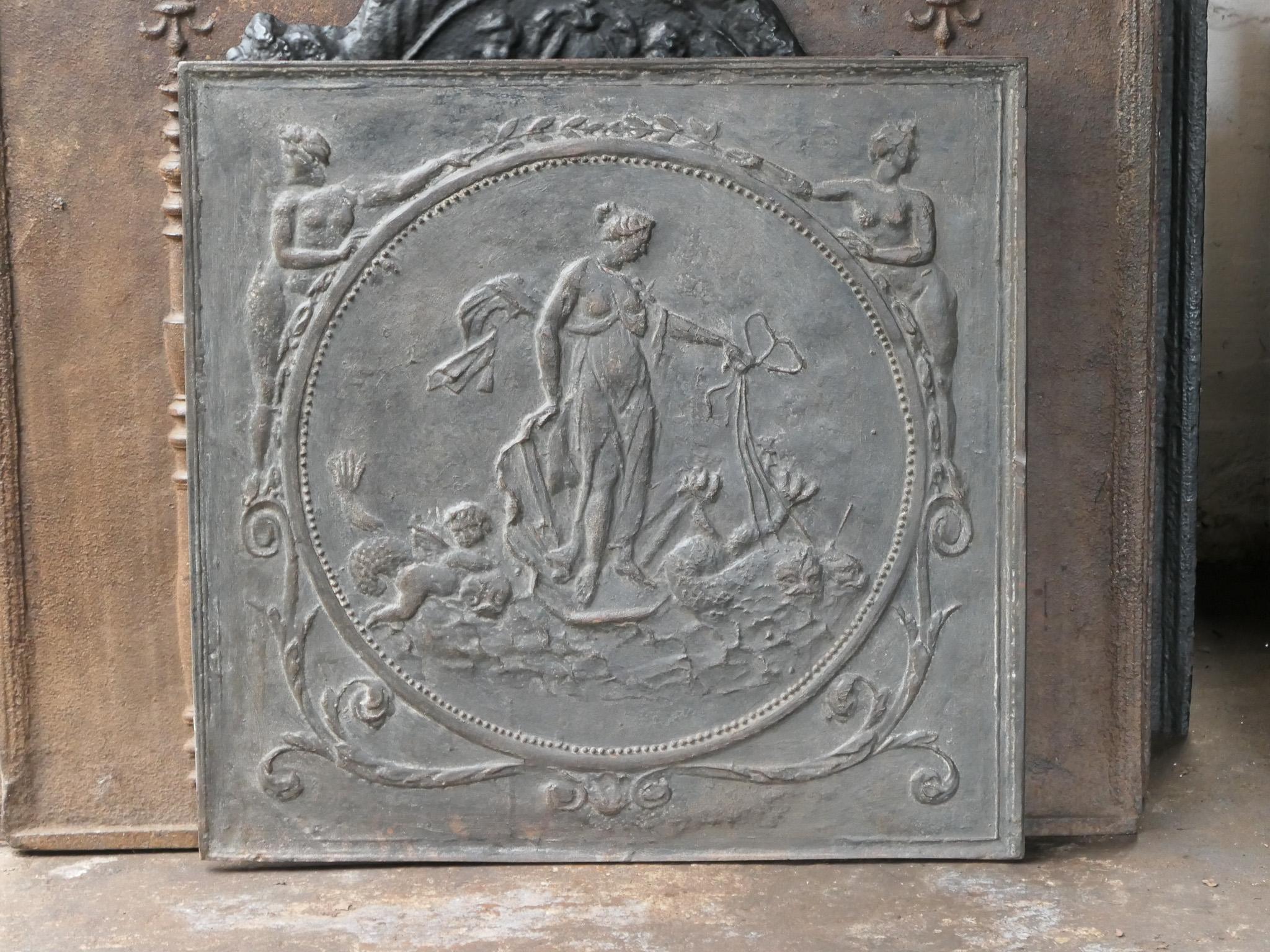 Moulage Plaque de cheminée / crédence de style néoclassique français « Amphitrite », 20e siècle en vente