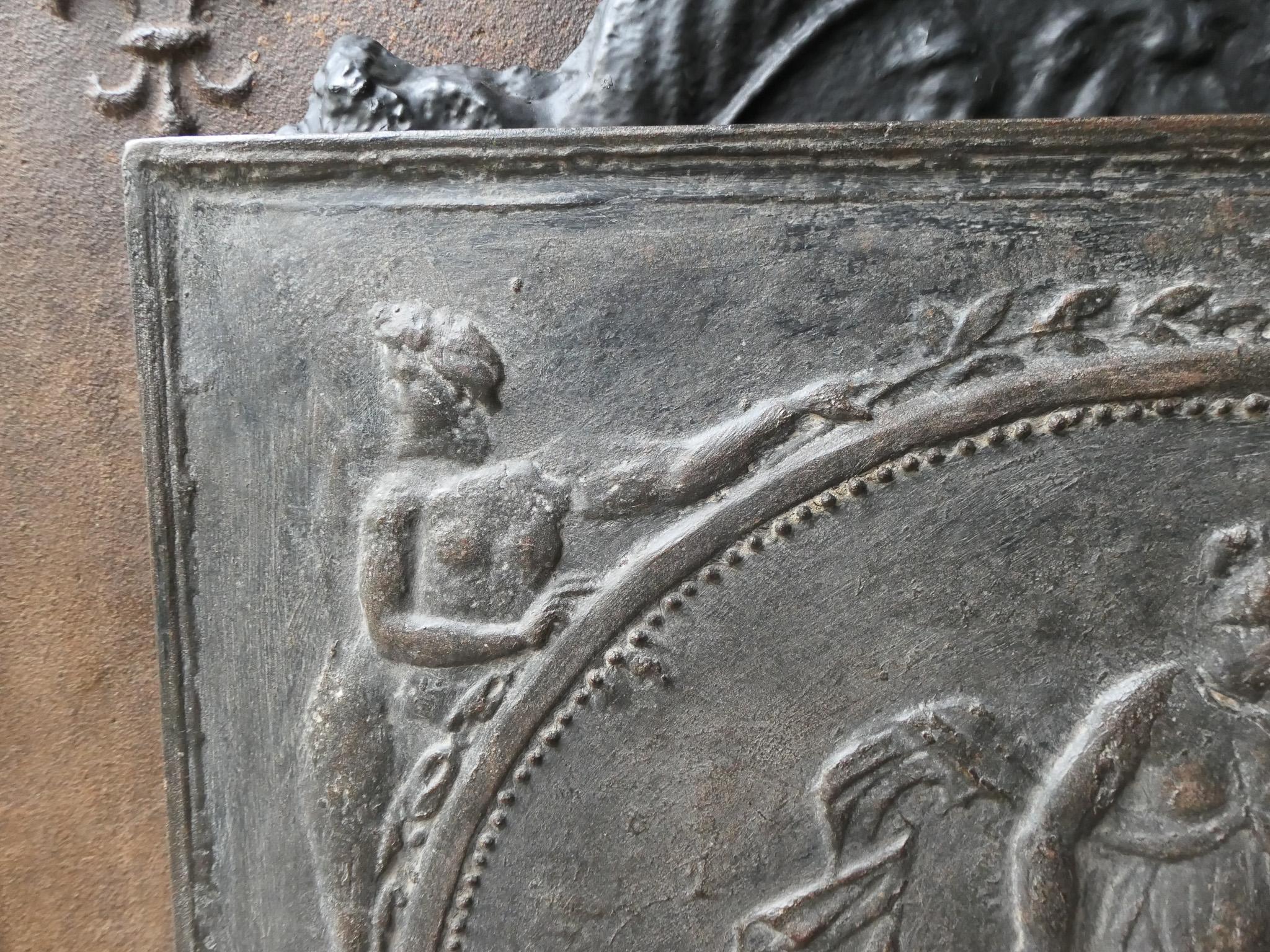 Fer Plaque de cheminée / crédence de style néoclassique français « Amphitrite », 20e siècle en vente