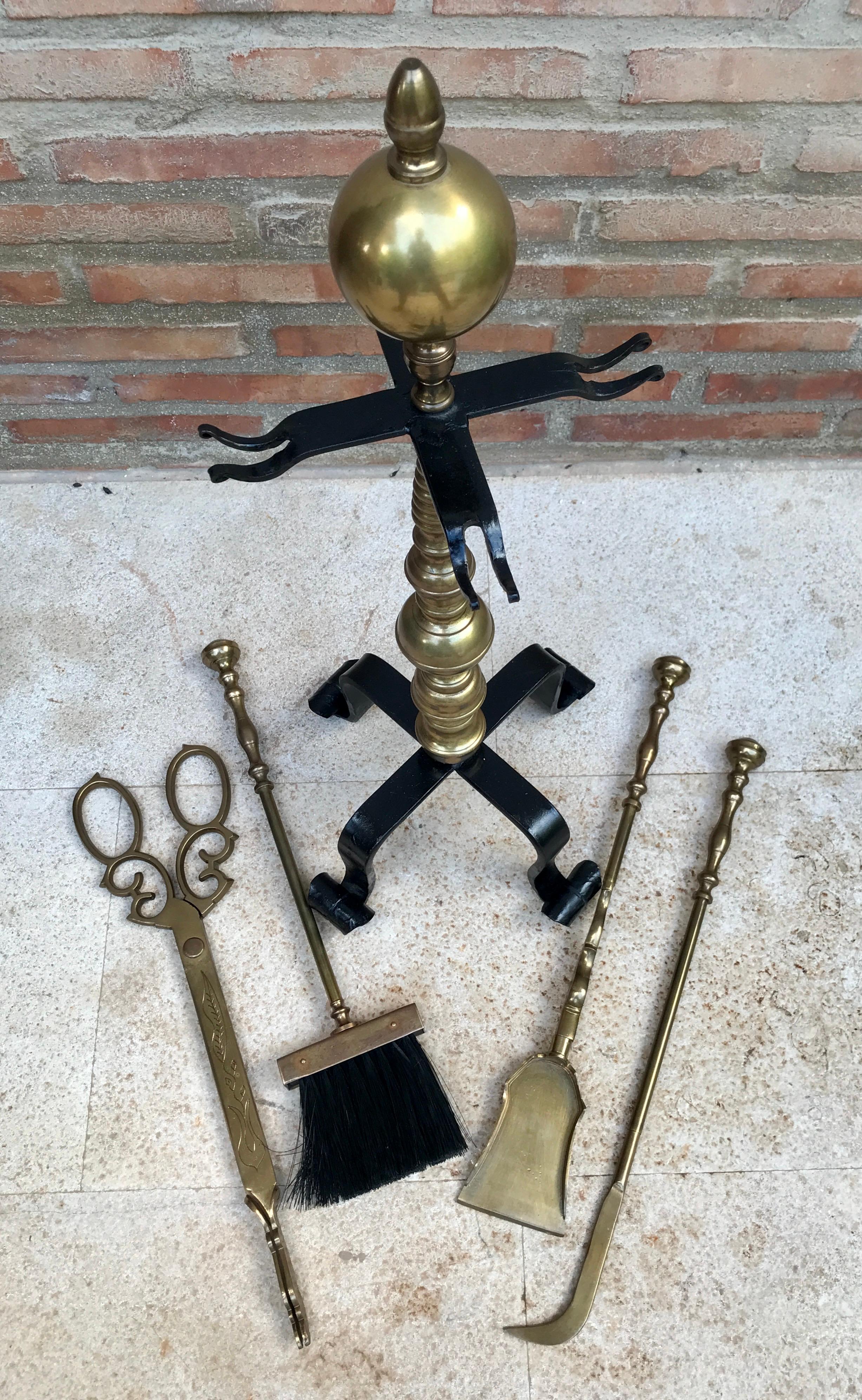 Spanish French Neoclassical Style Brass Fireplace Tools, 1970s, Set of 5 For Sale