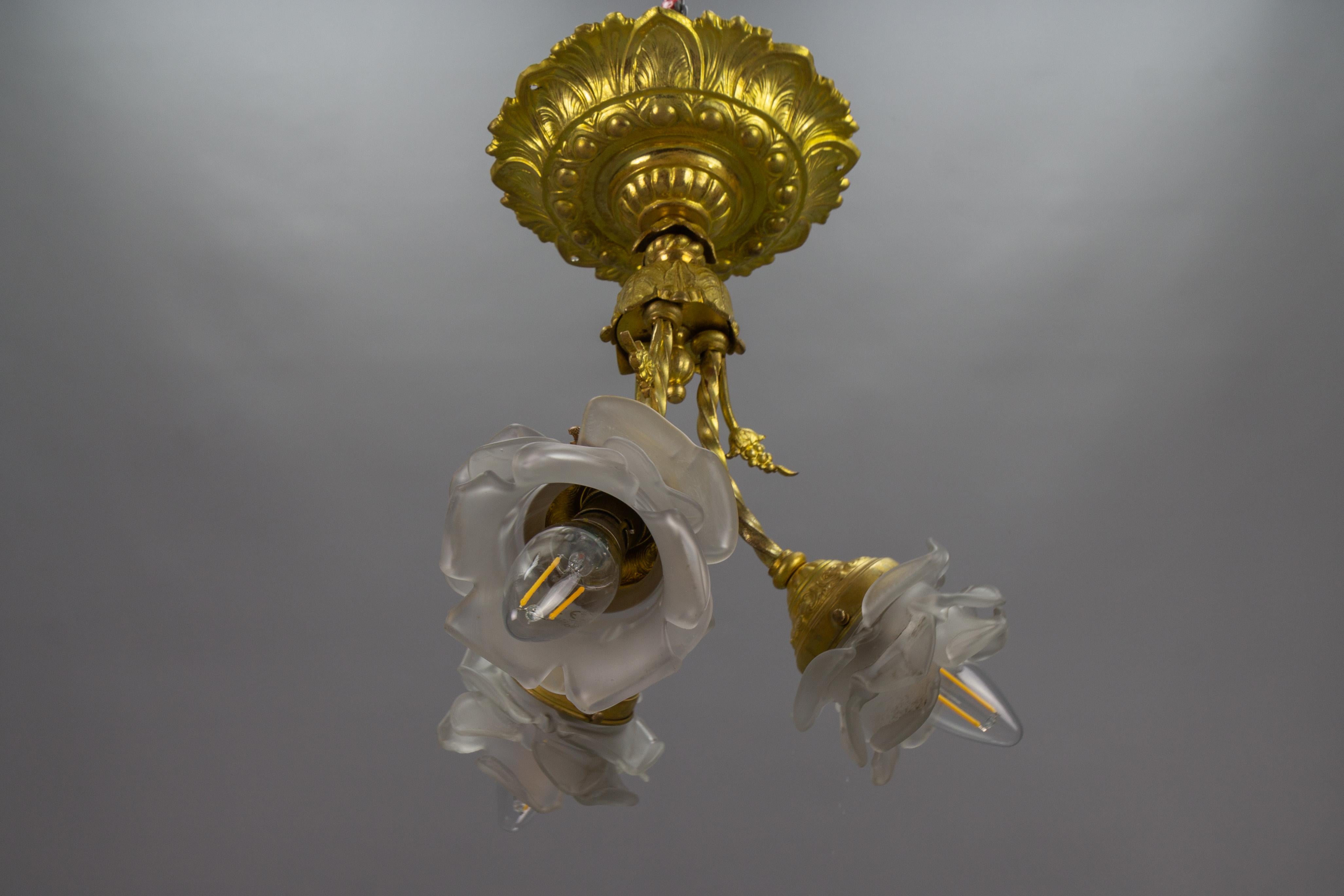 French Neoclassical Style Bronze and Glass Ceiling Light Fixture, 1920s In Good Condition For Sale In Barntrup, DE