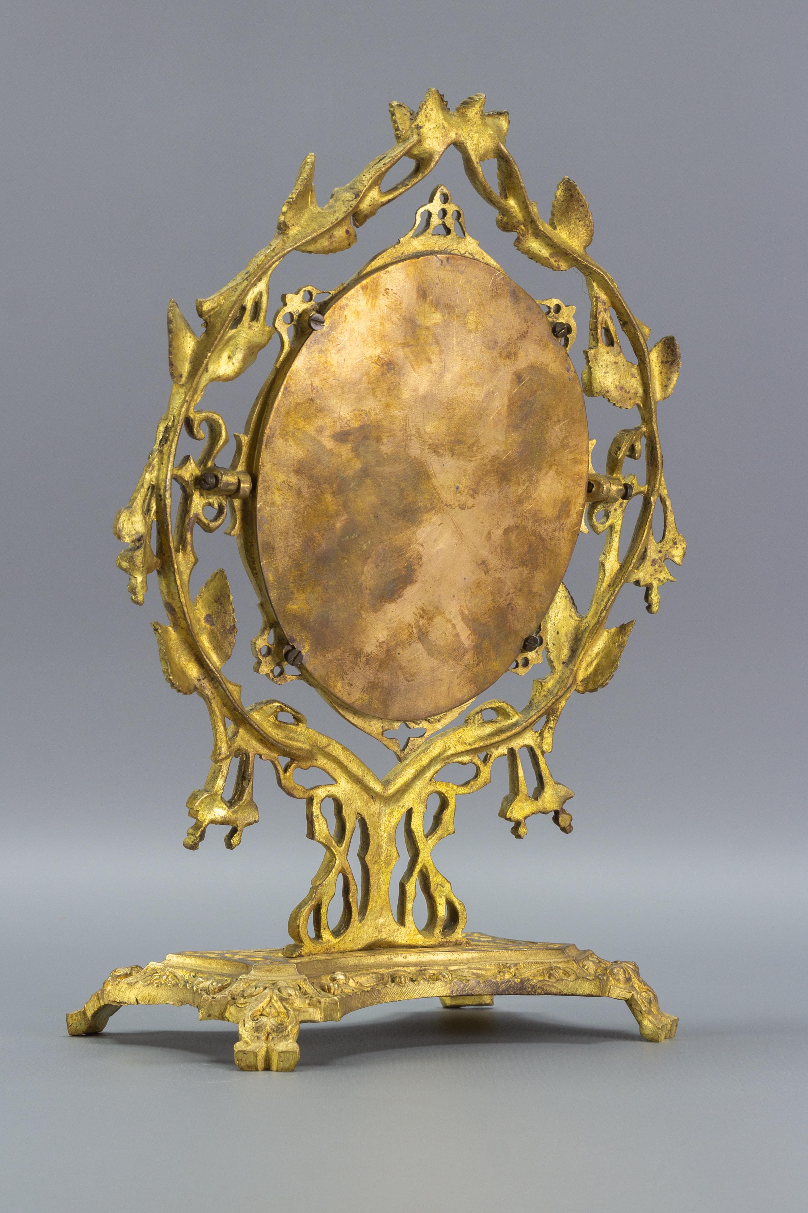 Bronze Miroir de table de style néoclassique français à habillage en bronze en vente