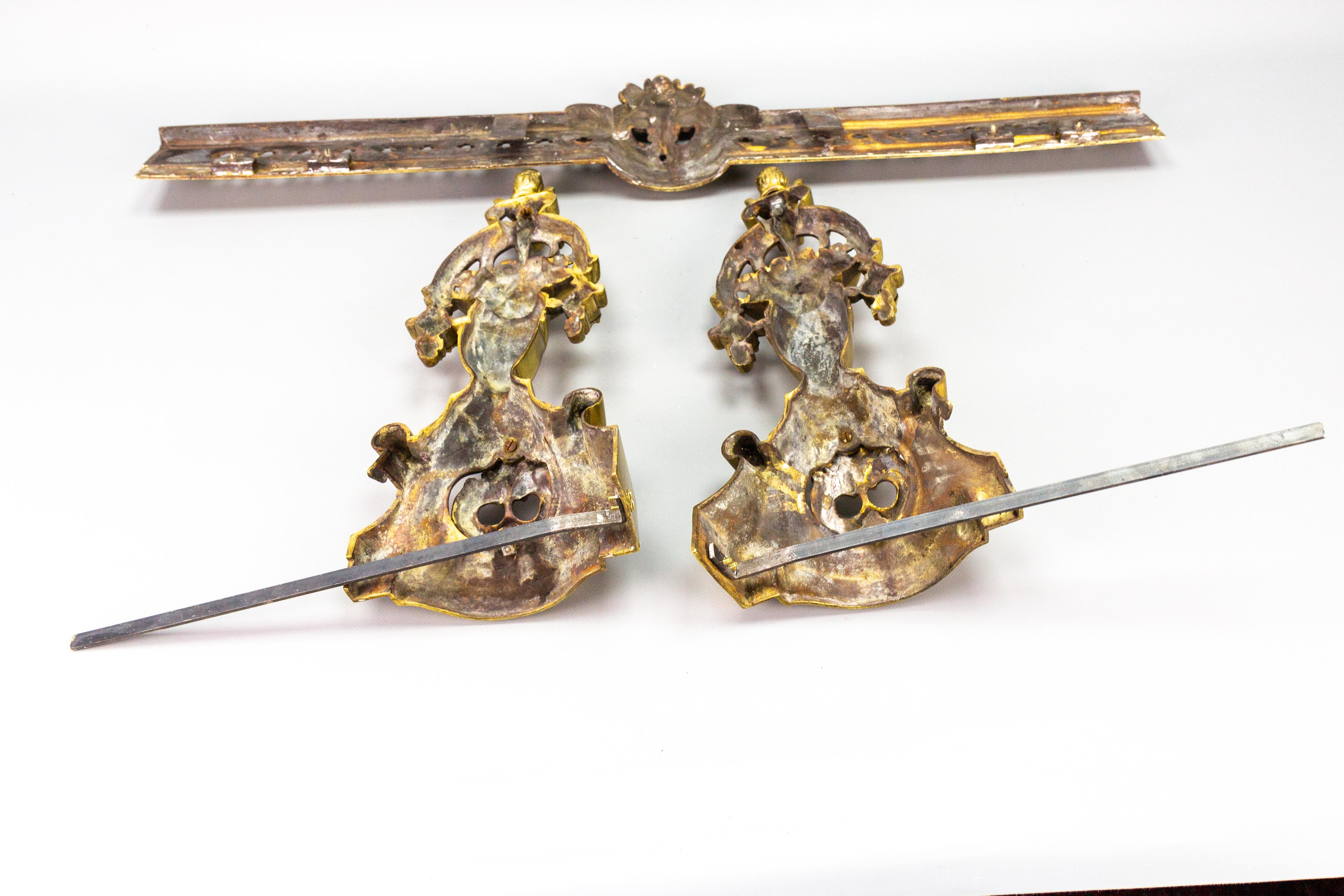 French Neoclassical Style Bronze Fireplace Fender Set, ca. 1920 For Sale 11