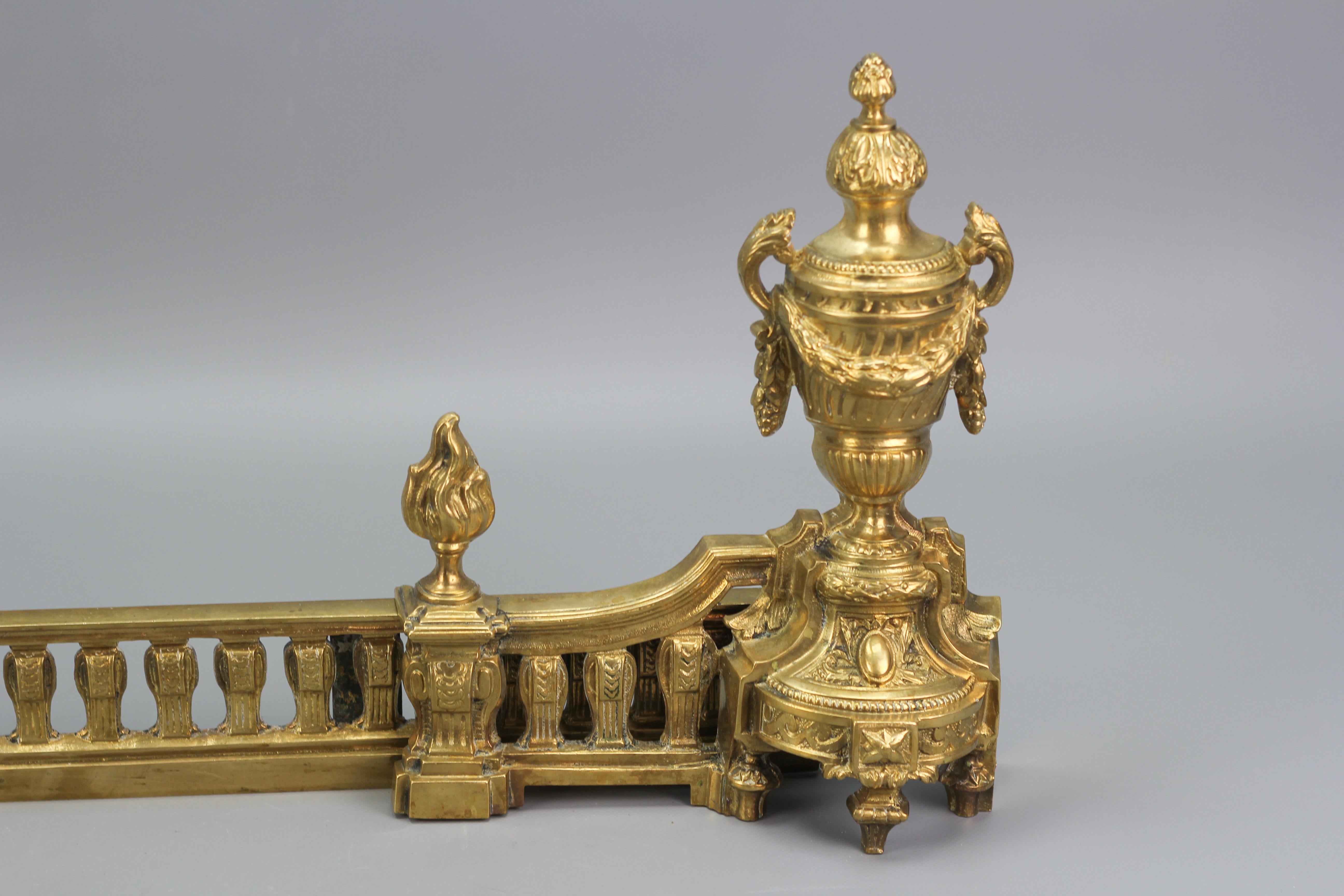 French Neoclassical Style Bronze Fireplace Fender Set, Late 19th Century For Sale 3