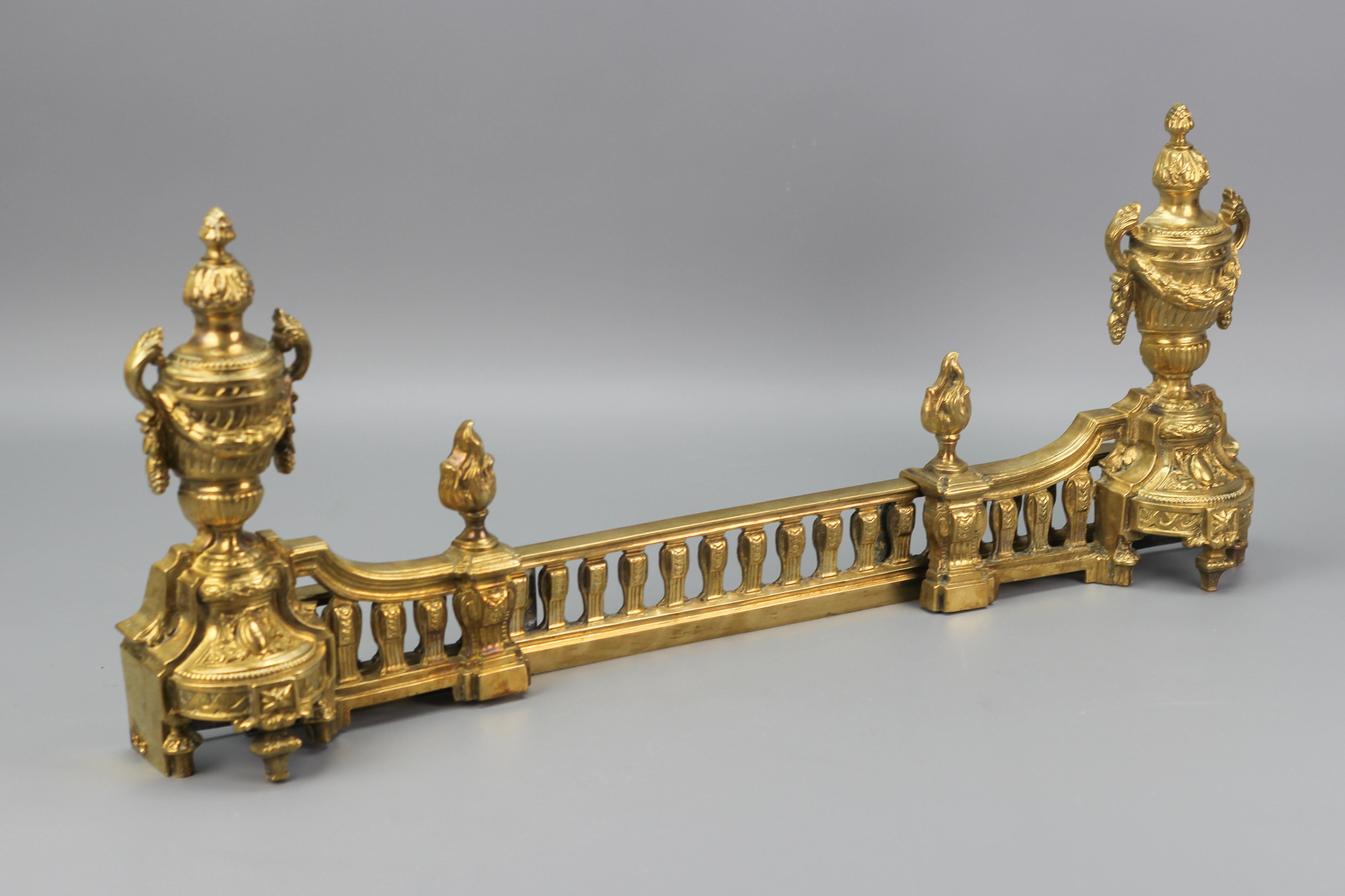 French Neoclassical Style Bronze Fireplace Fender Set, Late 19th Century For Sale 5