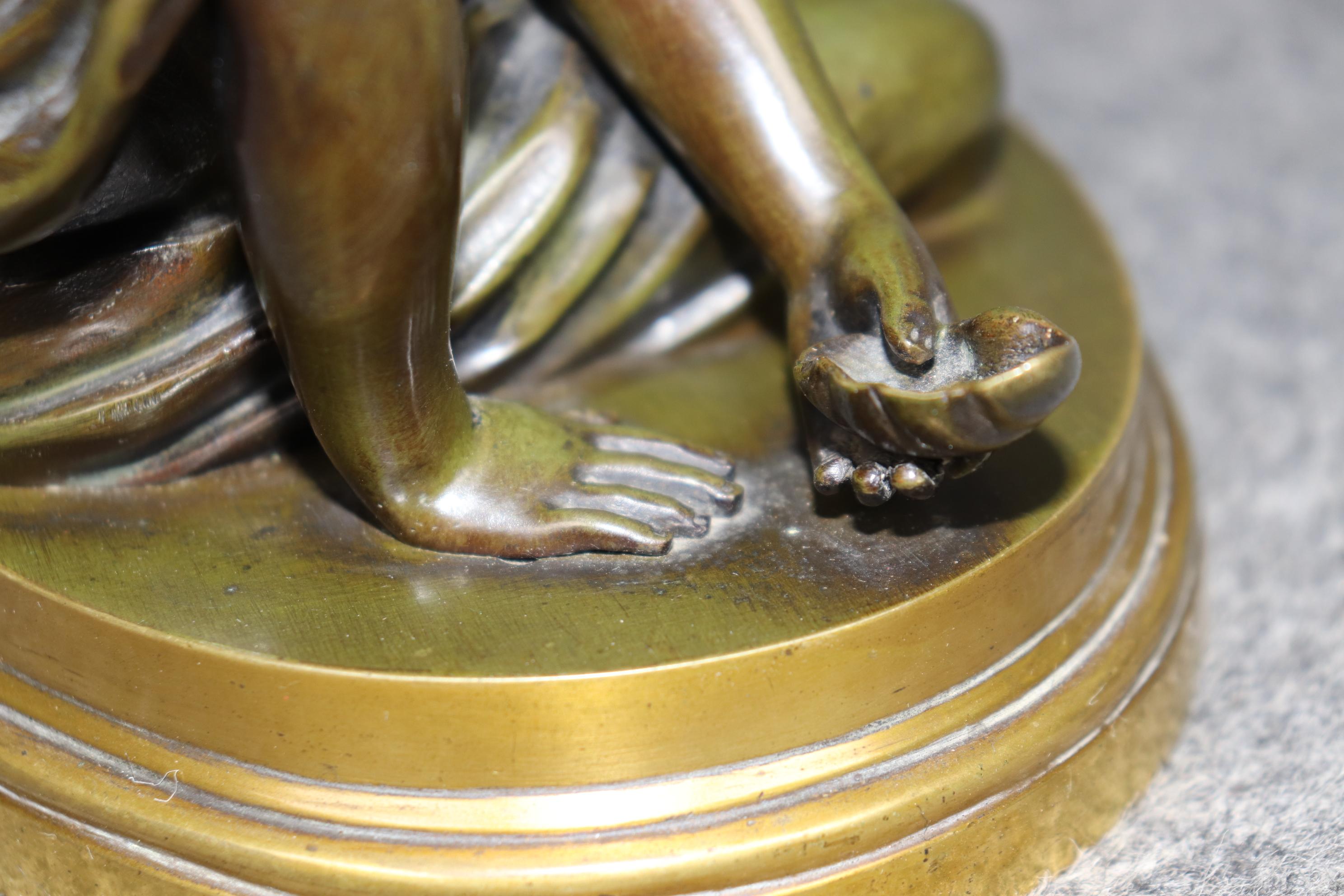 Bronzo francese in stile neoclassico di una donna firmata Samson in vendita 5
