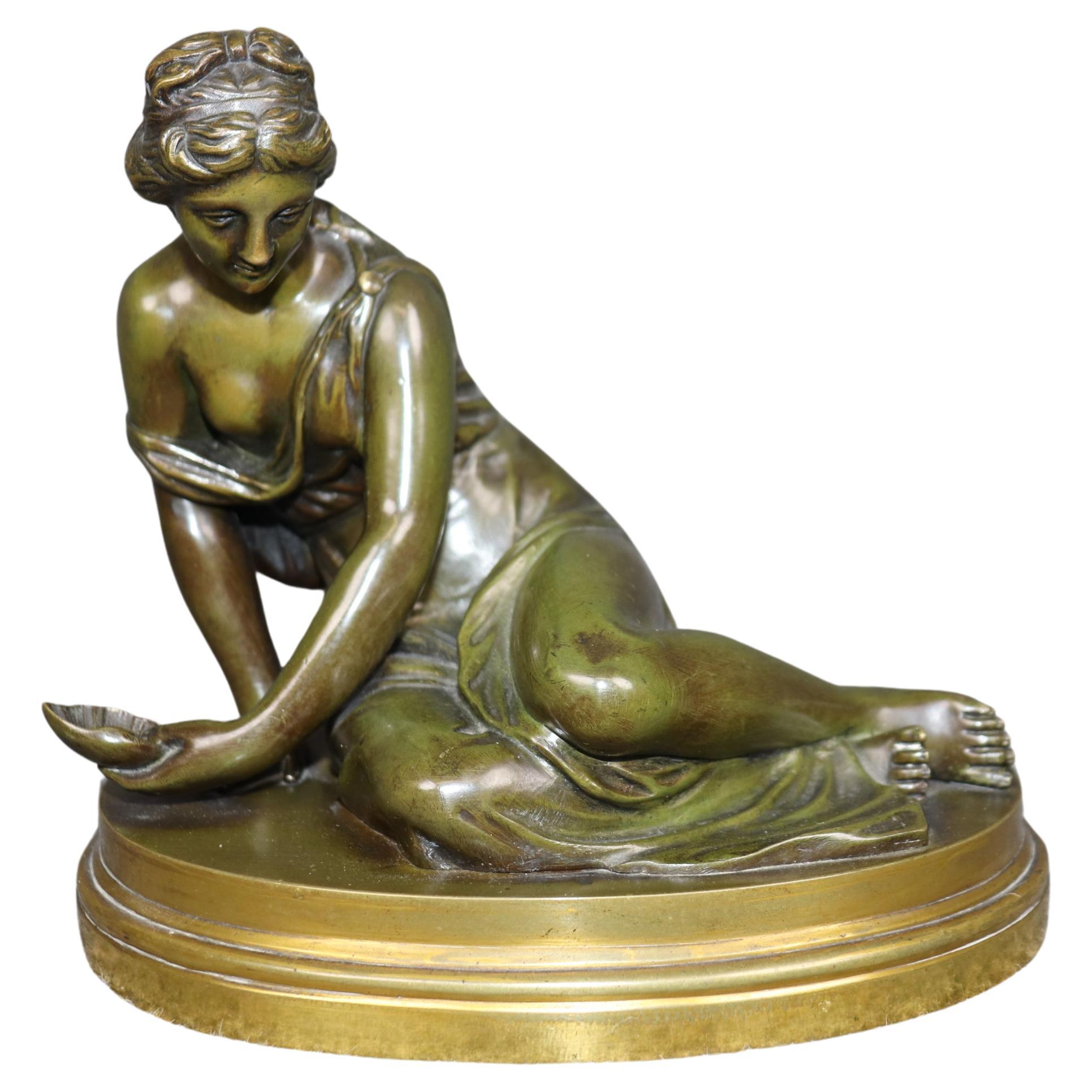 Bronzo francese in stile neoclassico di una donna firmata Samson