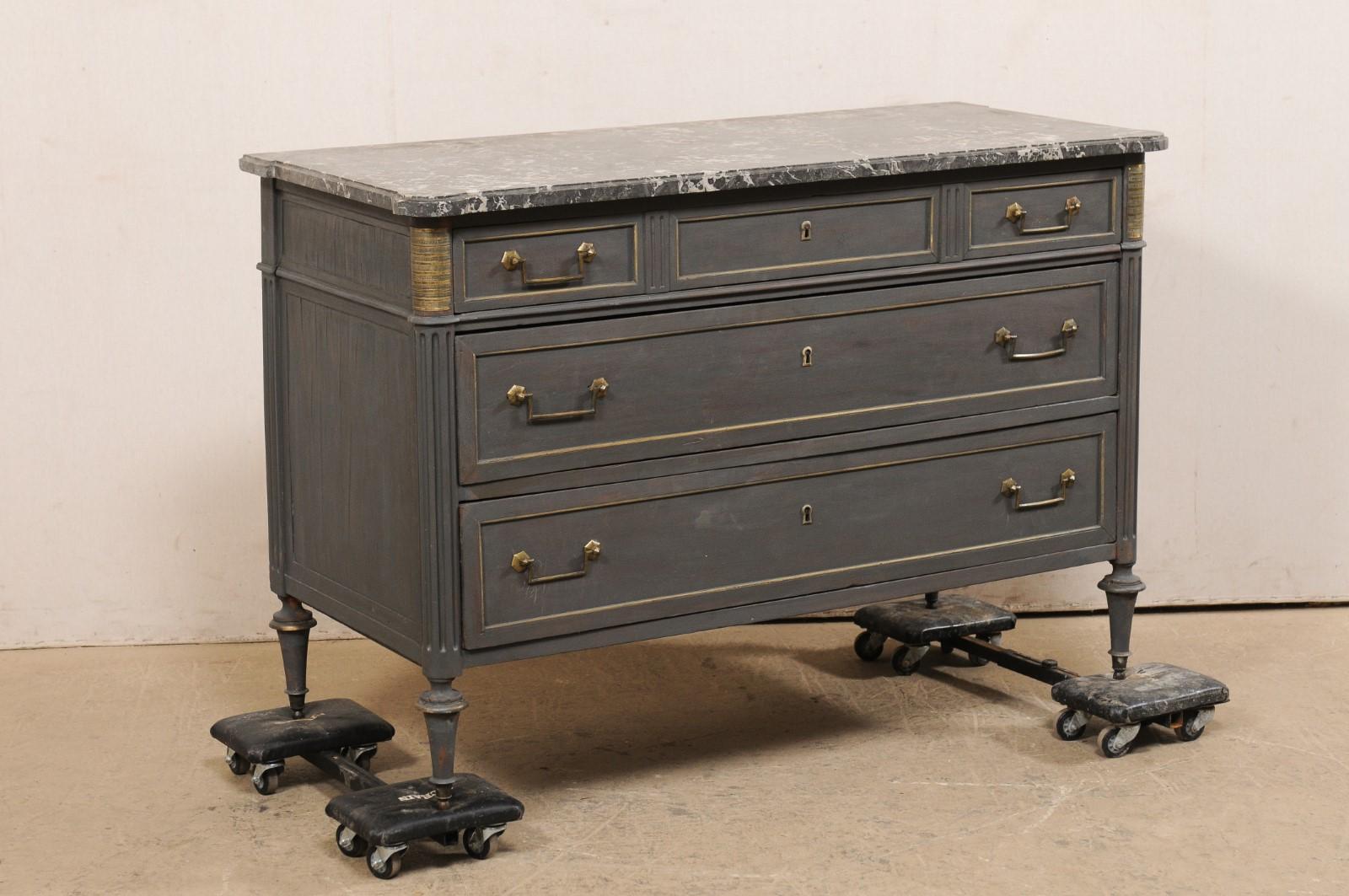 French Neoclassical Style Chest of Drawers w/Marble Top & Brass Accents, 19th C. In Good Condition In Atlanta, GA