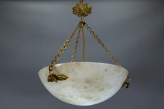 Lustre en albâtre blanc crème de style néoclassique français, vers 1920