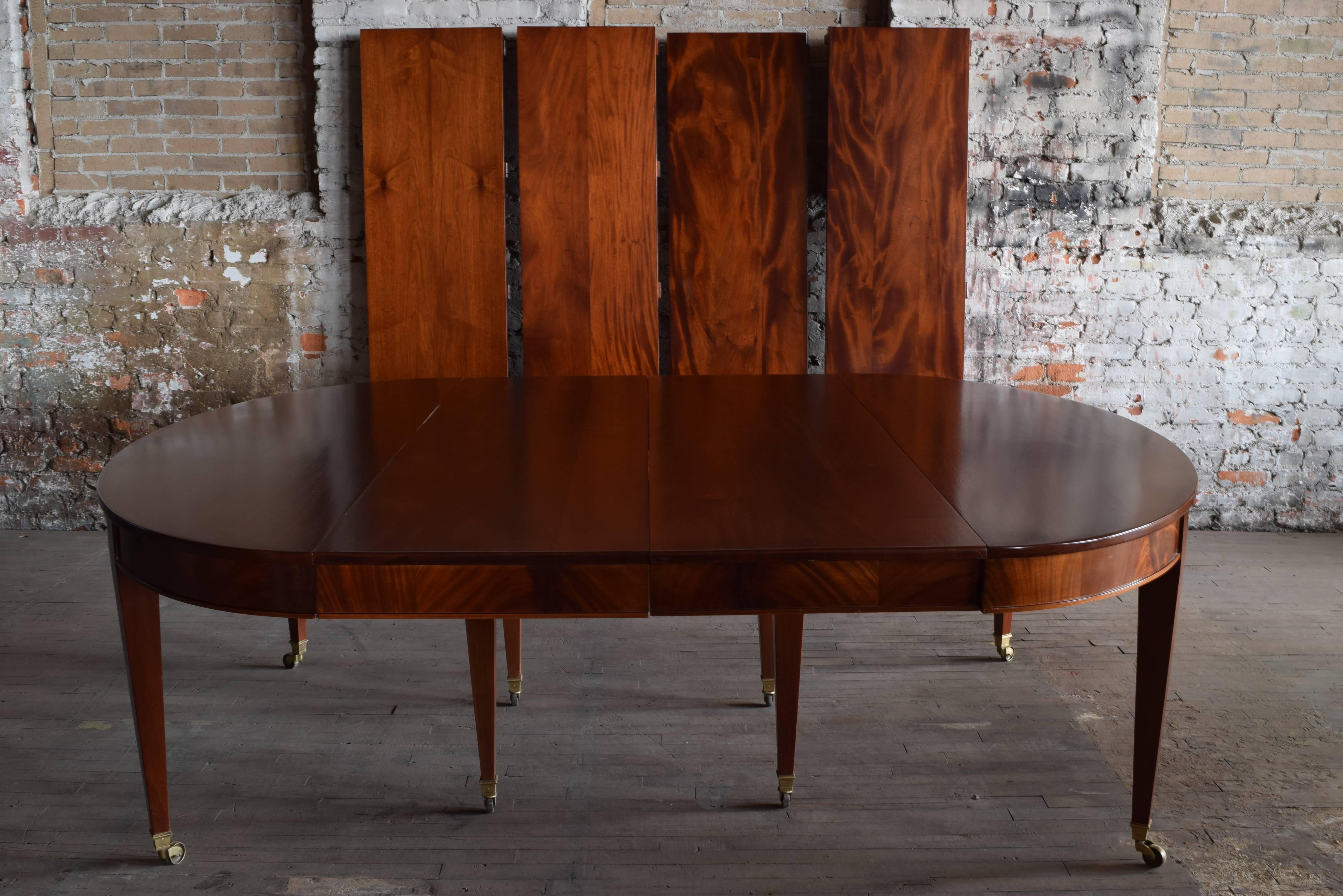 French Neoclassical Style Large Mahogany Dining Table, 20th Century In Excellent Condition In Atlanta, GA
