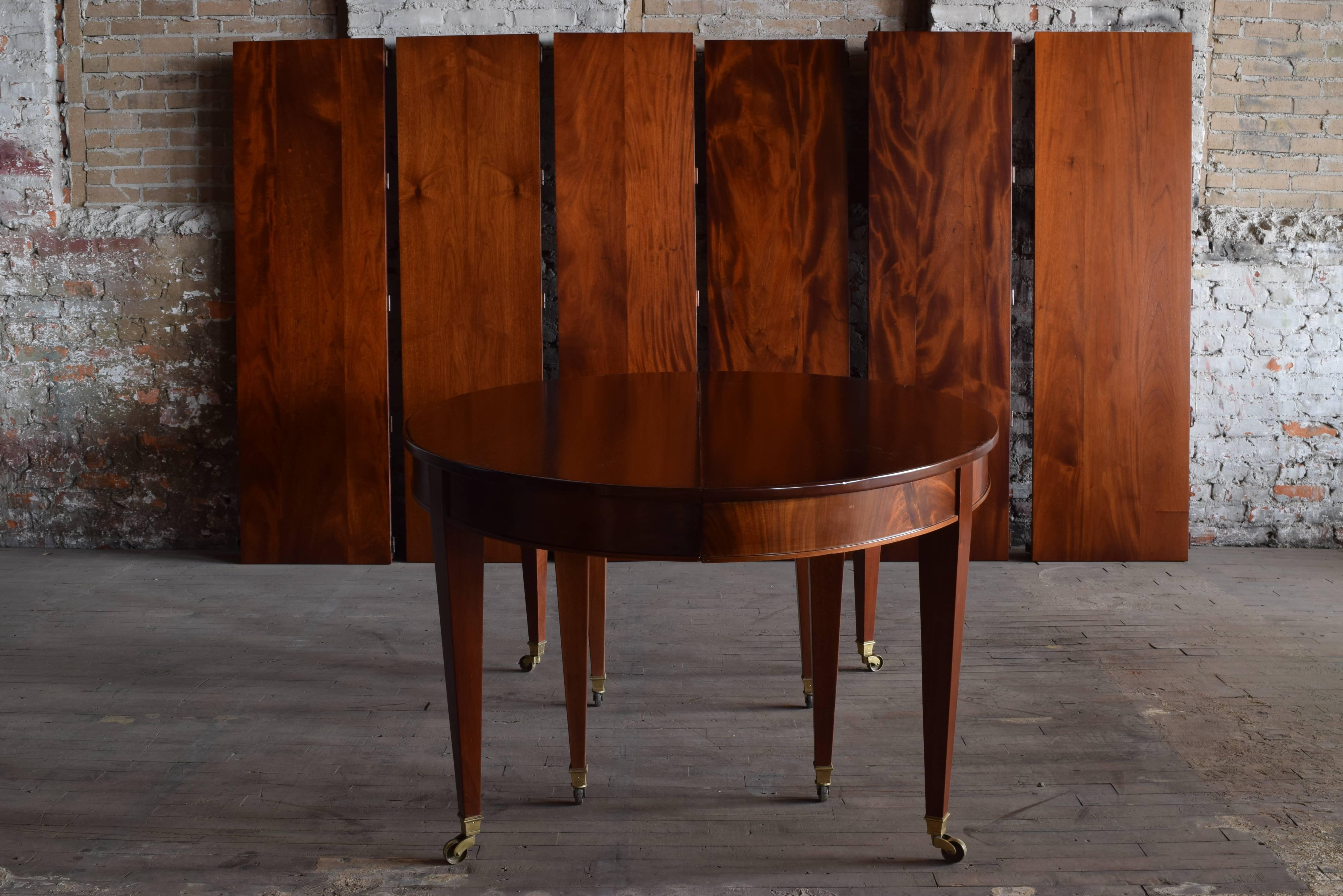 French Neoclassical Style Large Mahogany Dining Table, 20th Century 1