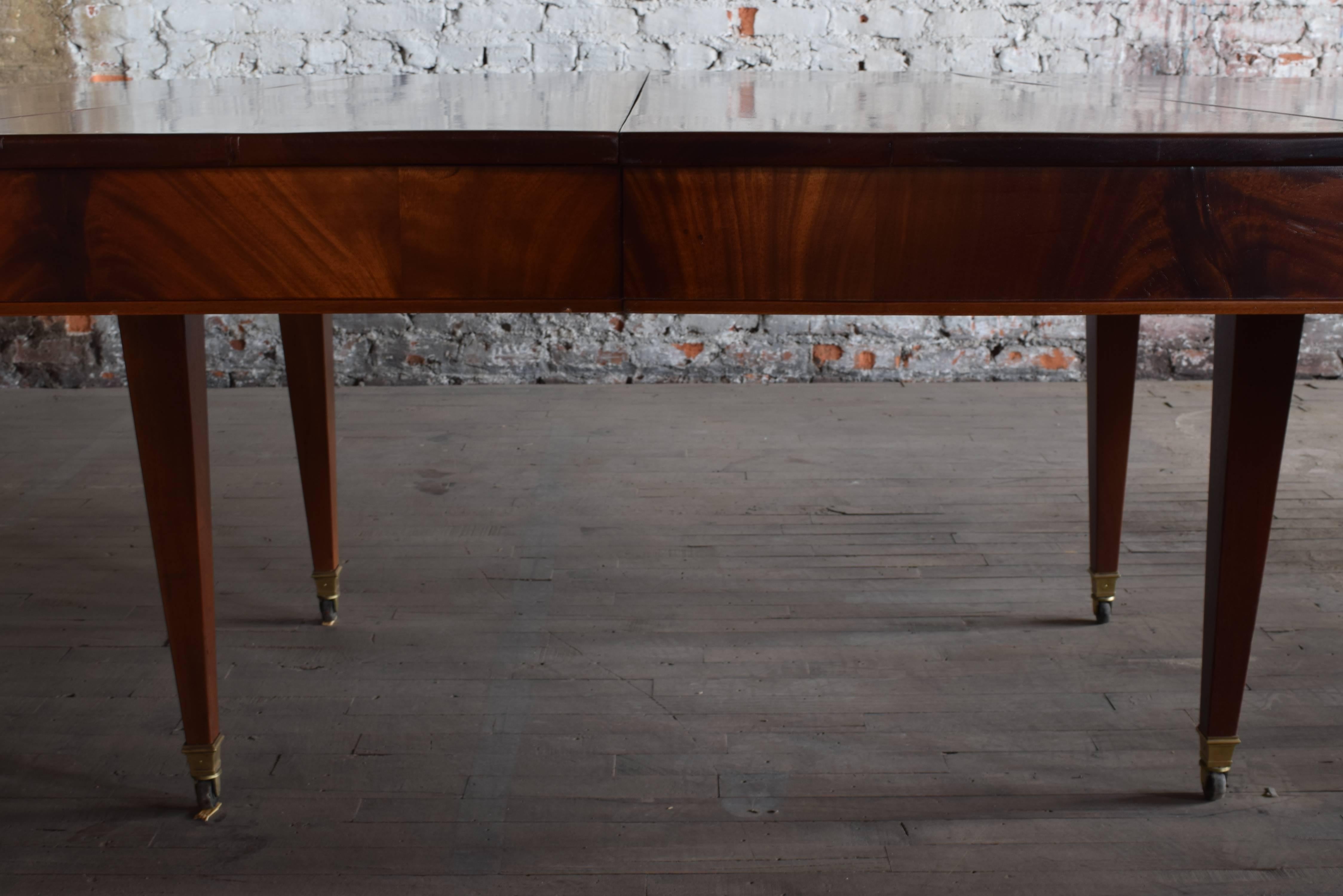 French Neoclassical Style Large Mahogany Dining Table, 20th Century 4