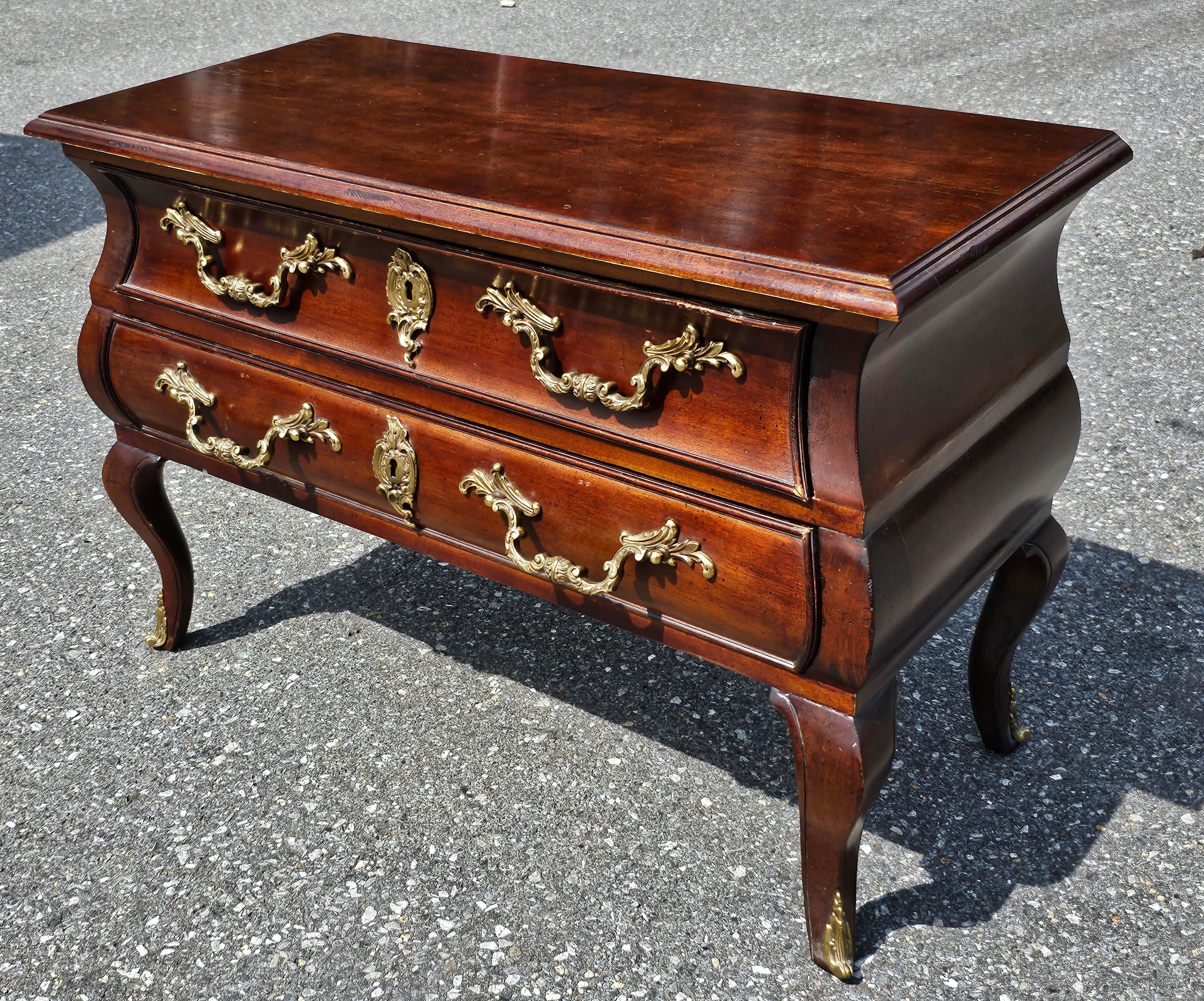 French Neoclassical Style Mahogany Brass Mounted Low Chest / Commode In Good Condition For Sale In Germantown, MD