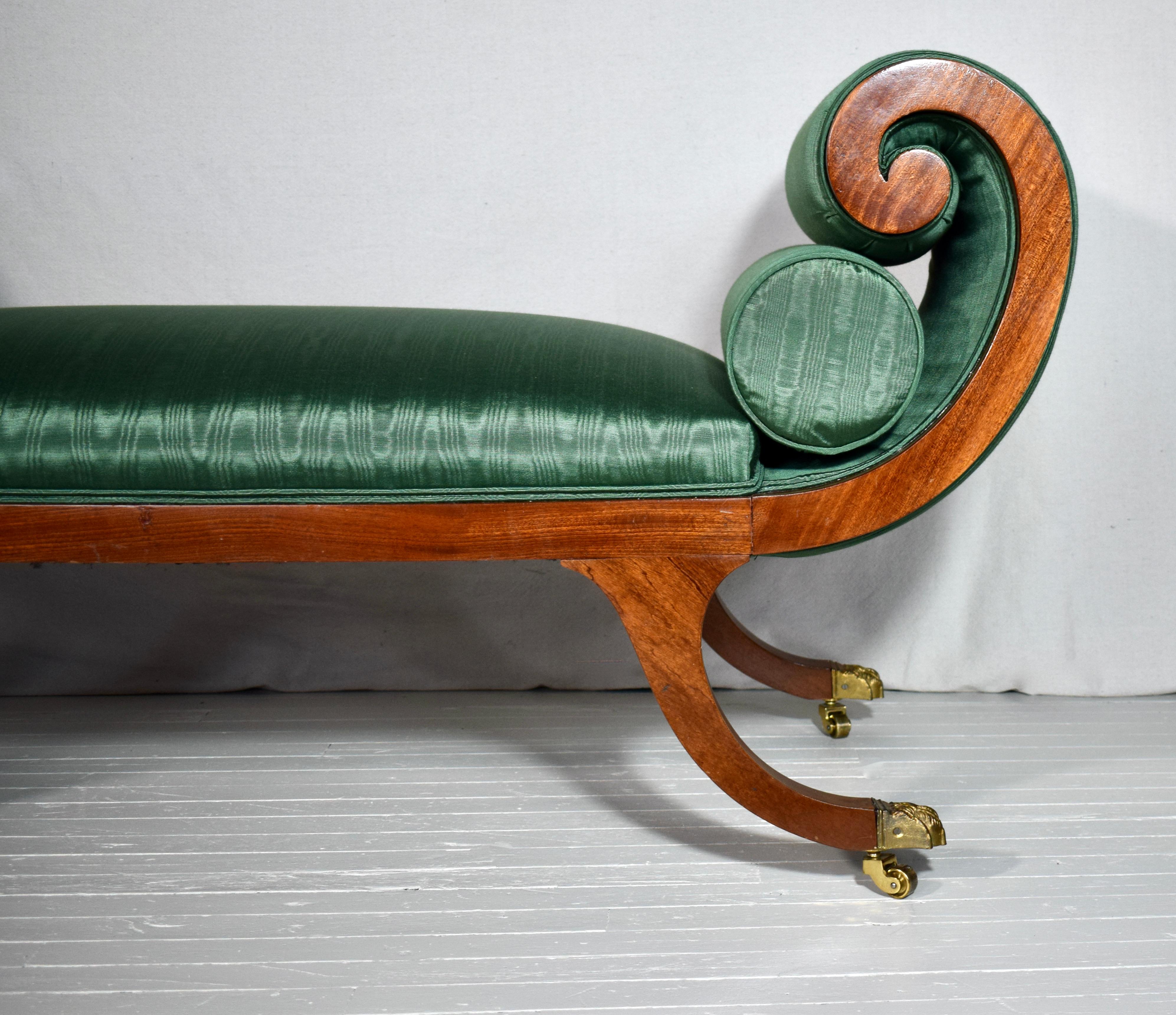 20th Century French Neoclassical Style Mahogany Recamiere Meridienne