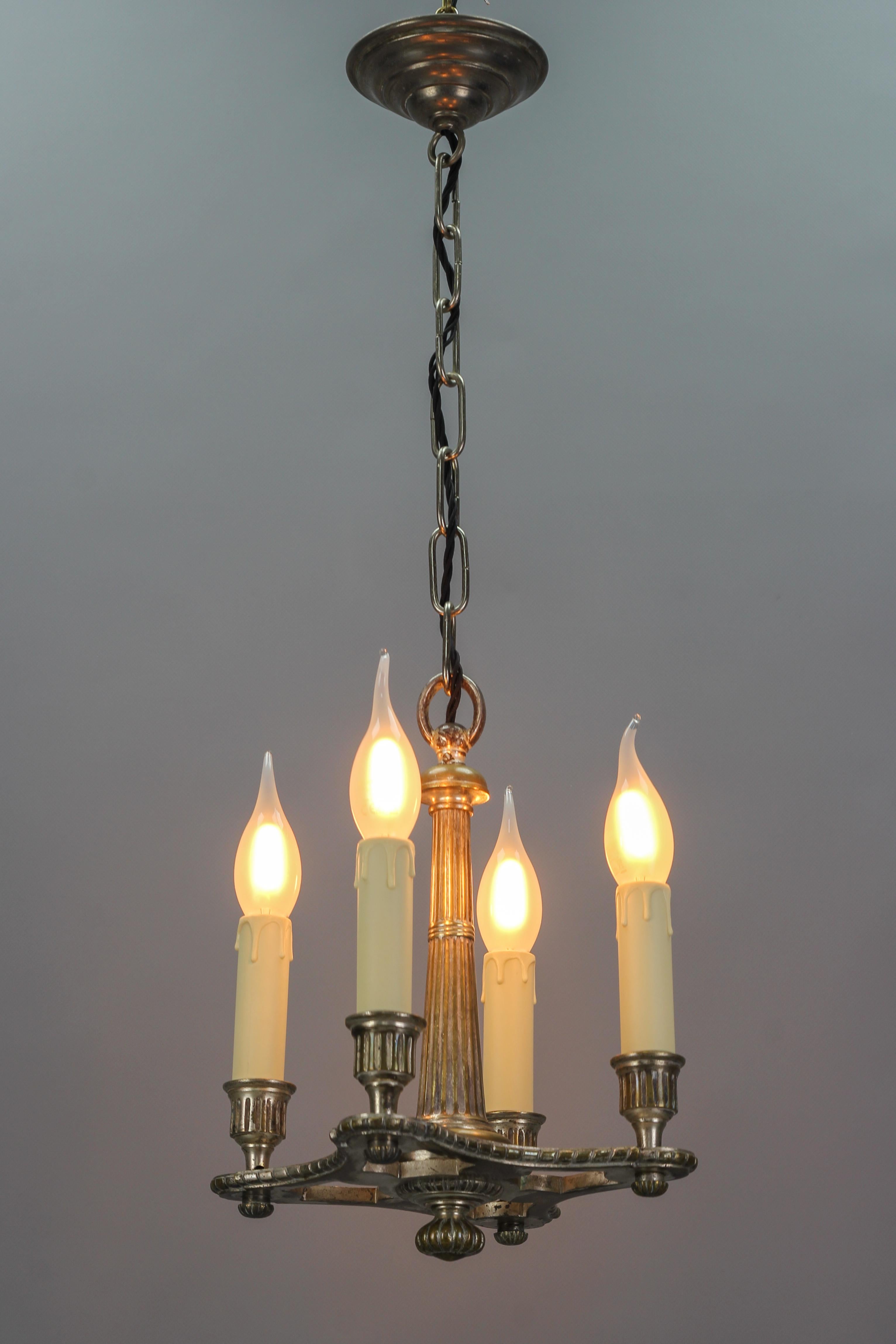 French Neoclassical Style Silver Color Brass Four-Light Chandelier, circa 1920 In Good Condition For Sale In Barntrup, DE