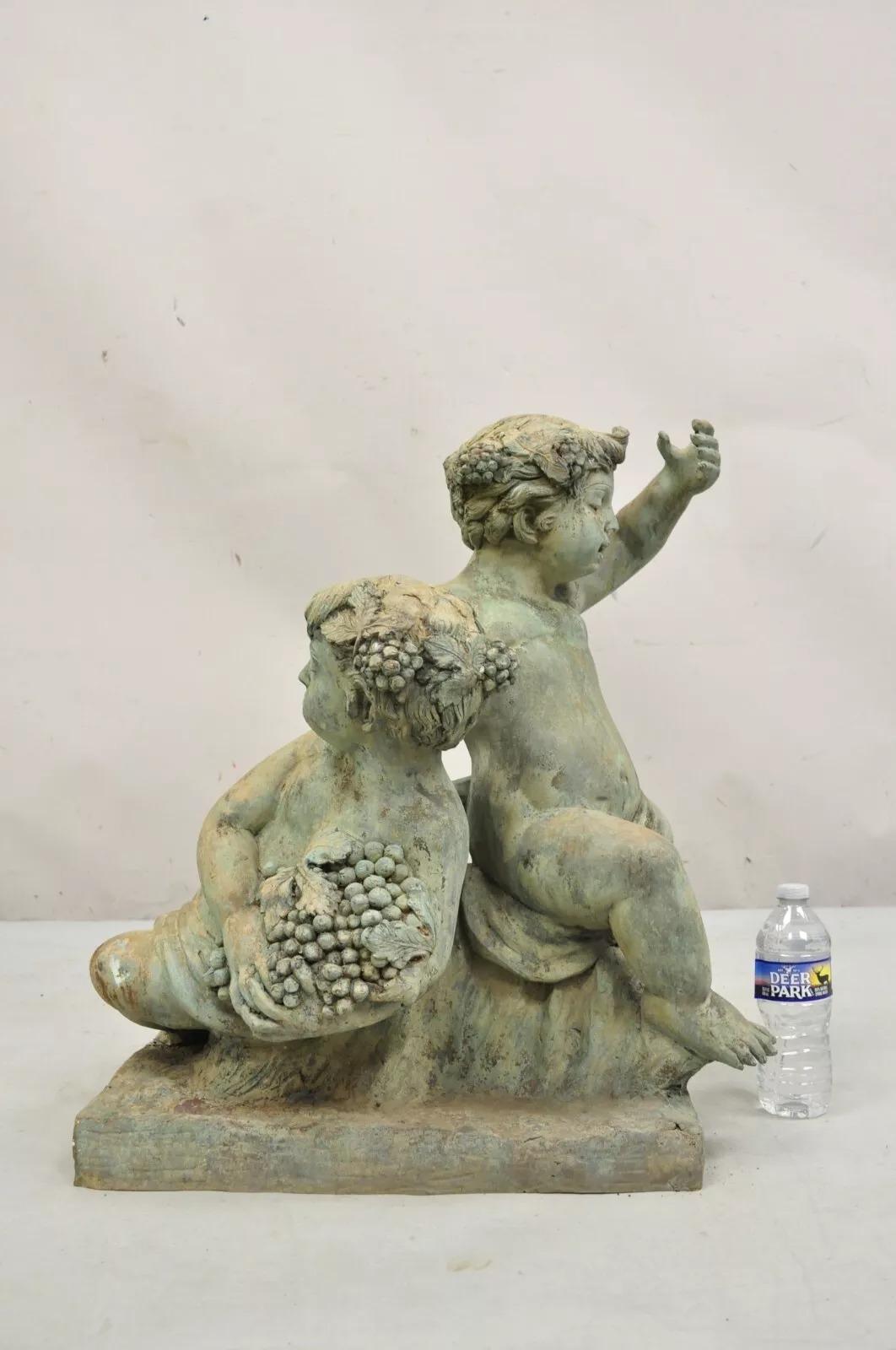 Scultura in bronzo verdastro di grandi dimensioni in stile neoclassico francese: Bacco, Cherubini e Putti in vendita 5