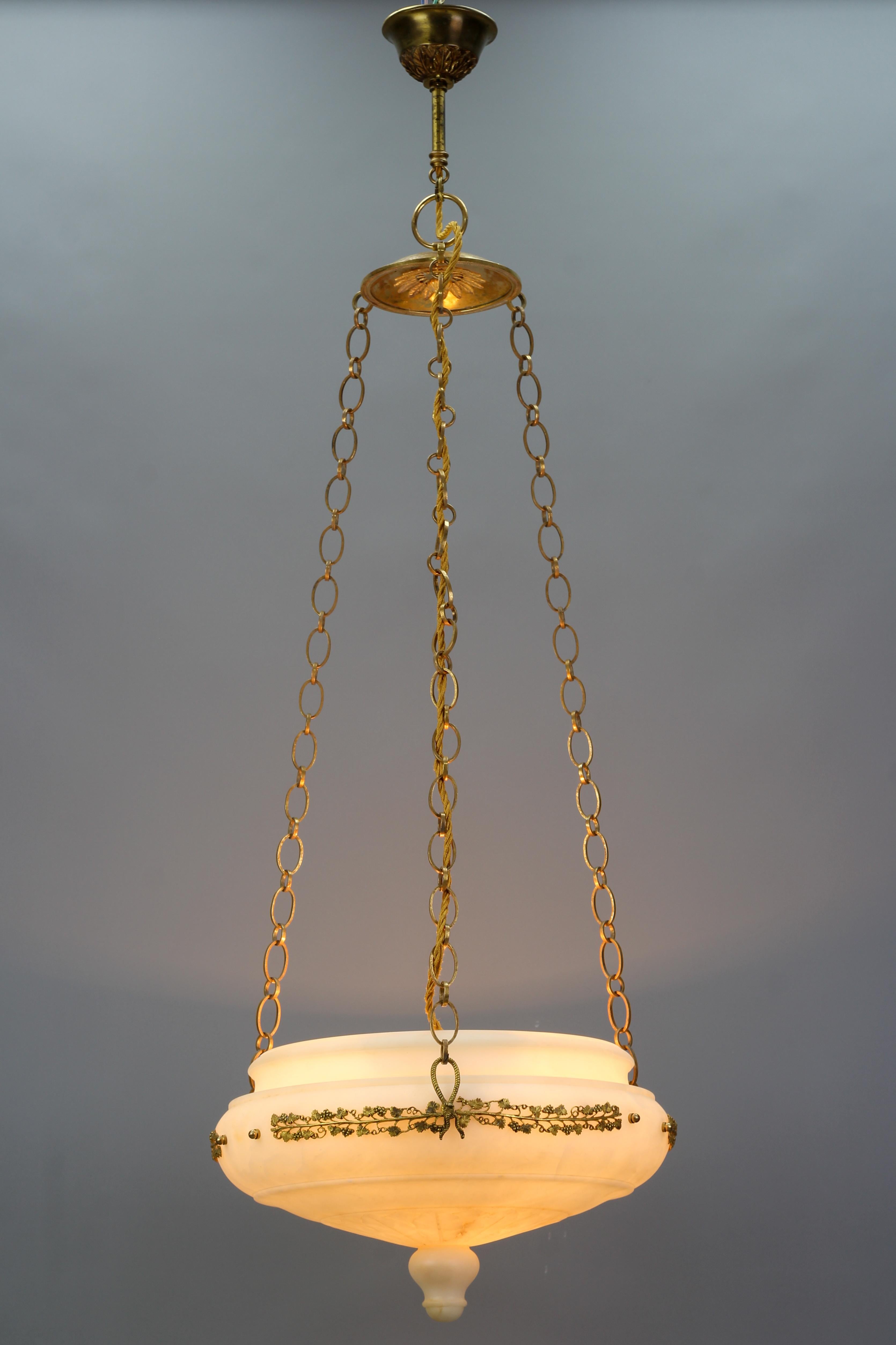 French Neoclassical Style White Alabaster, Gilt Bronze and Brass Pendant Light For Sale 7