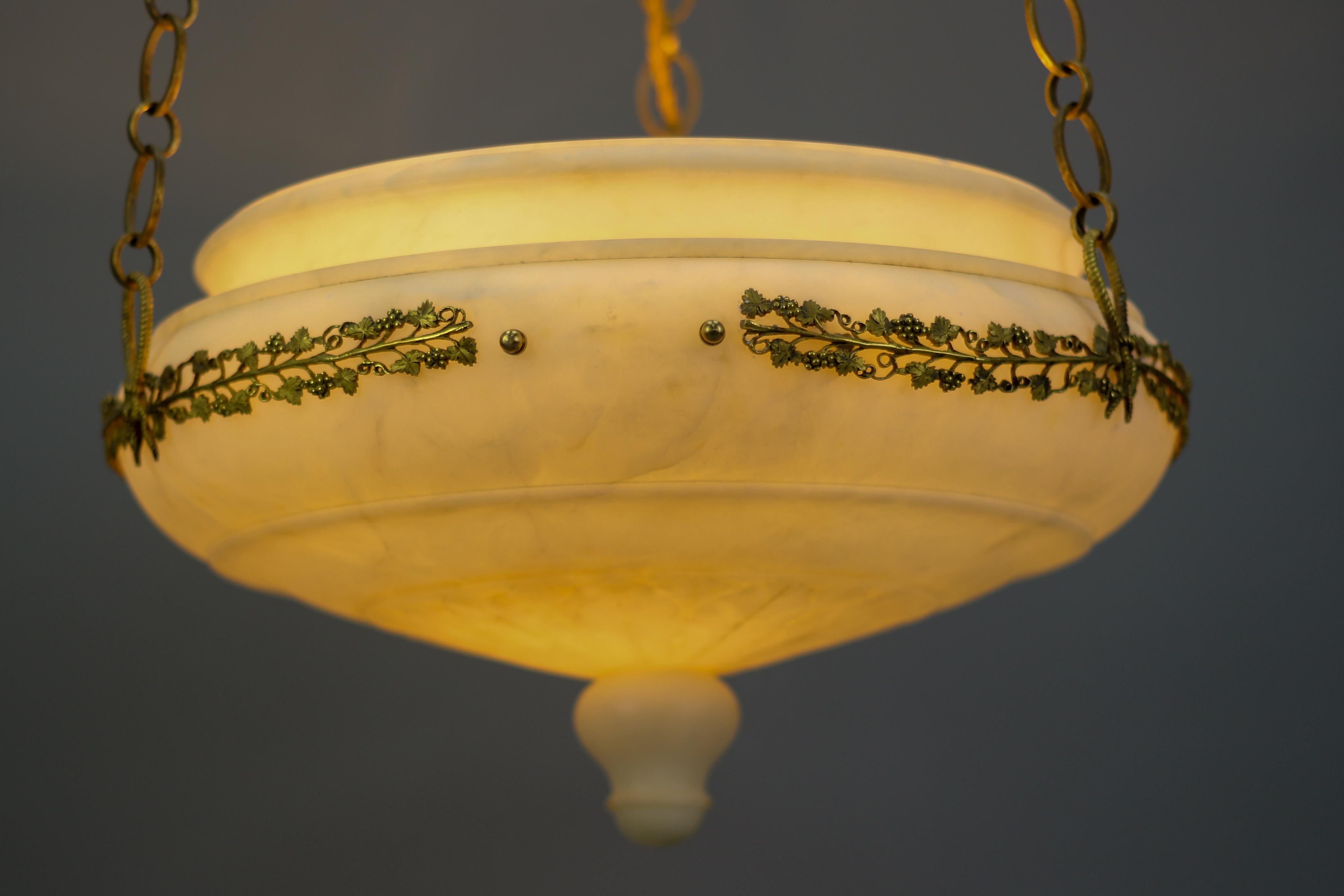 French Neoclassical Style White Alabaster, Gilt Bronze and Brass Pendant Light For Sale 1