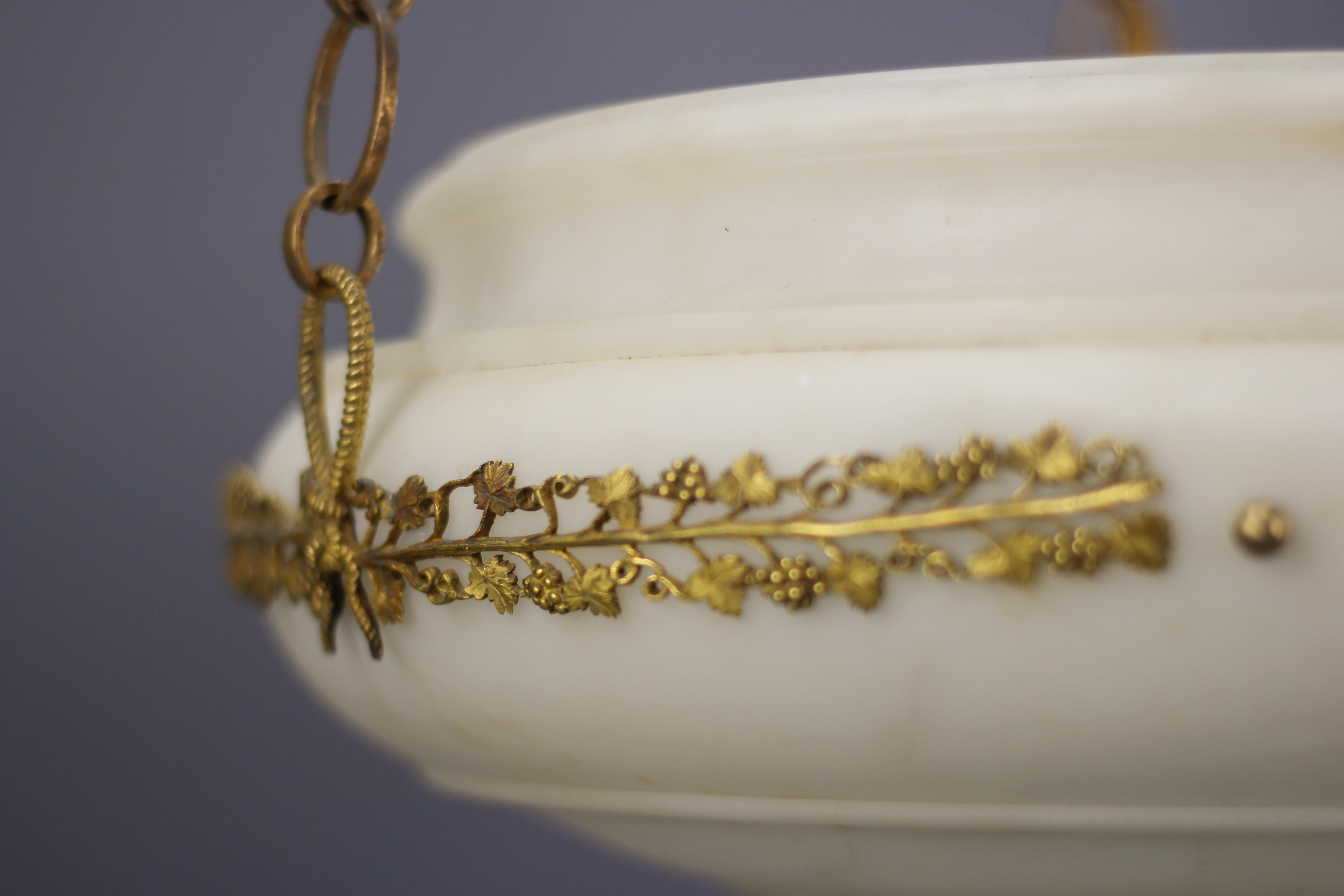 French Neoclassical Style White Alabaster, Gilt Bronze and Brass Pendant Light For Sale 3