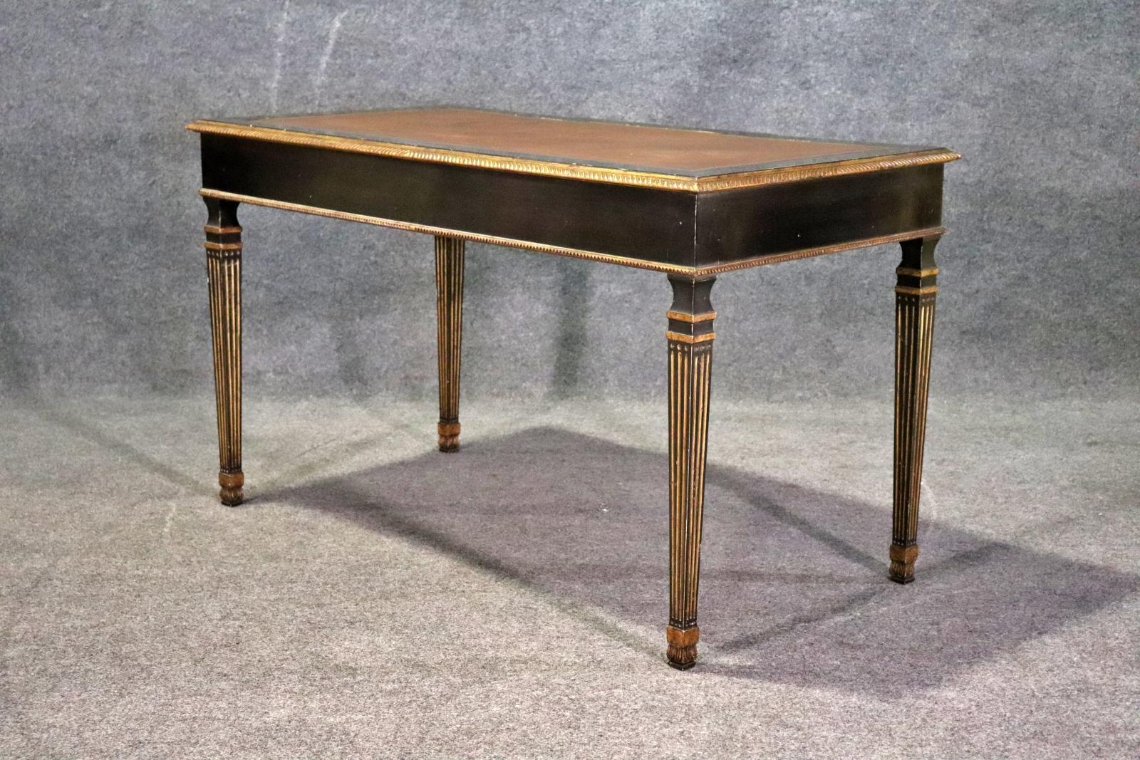 French neoclassical style writing desk with leather top For Sale 4