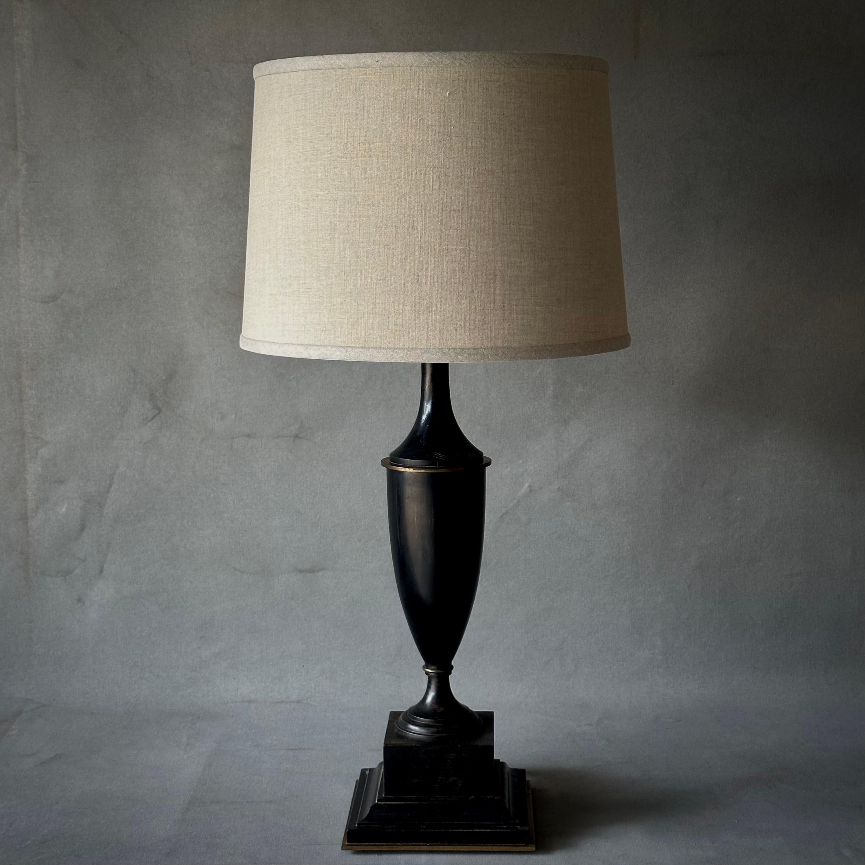 Early 20th Century French Neoclassical Table Lamp