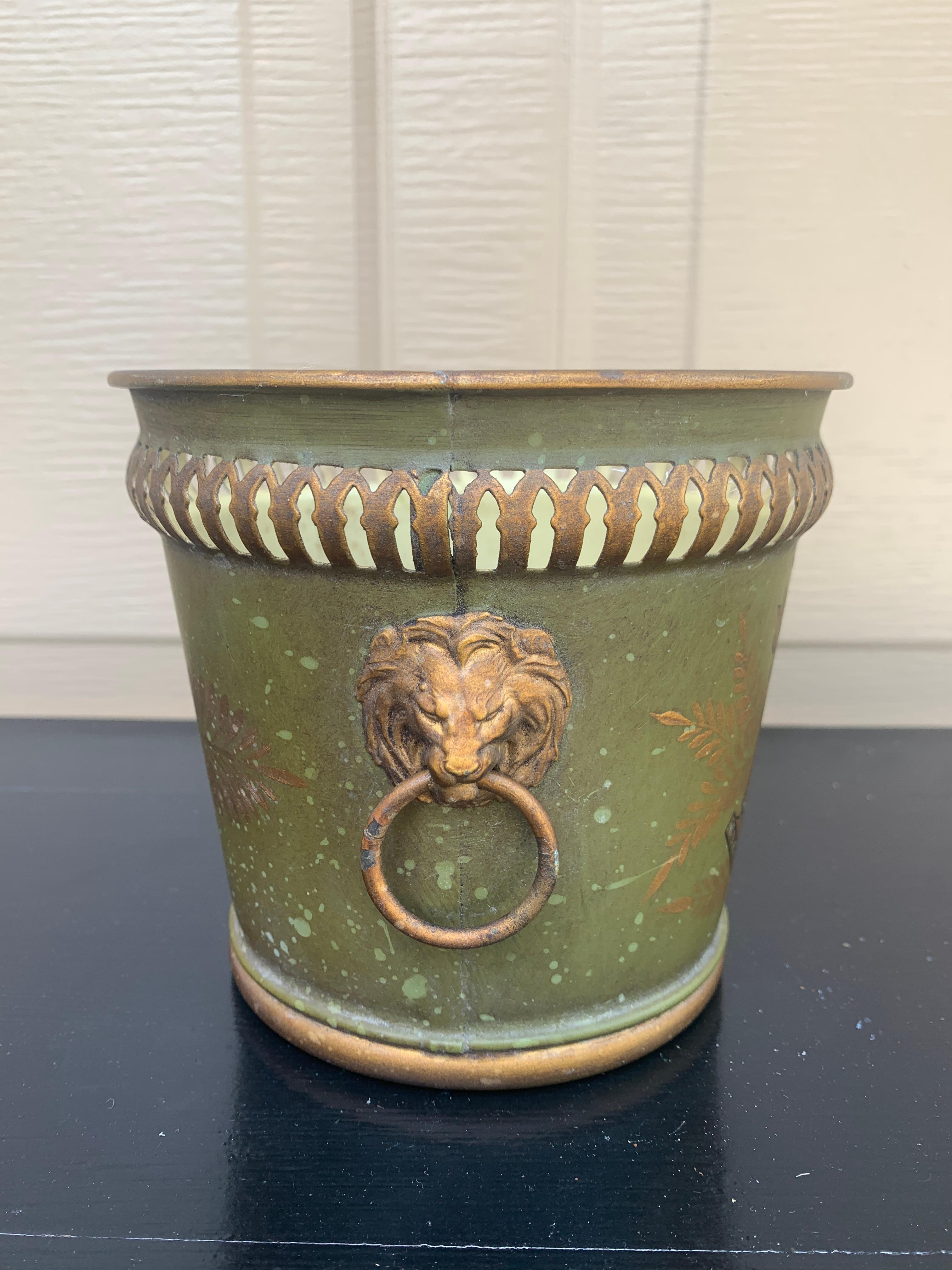 French Neoclassical Tole Green & Gold Cachepot Planter Vase With Lion Heads For Sale 3