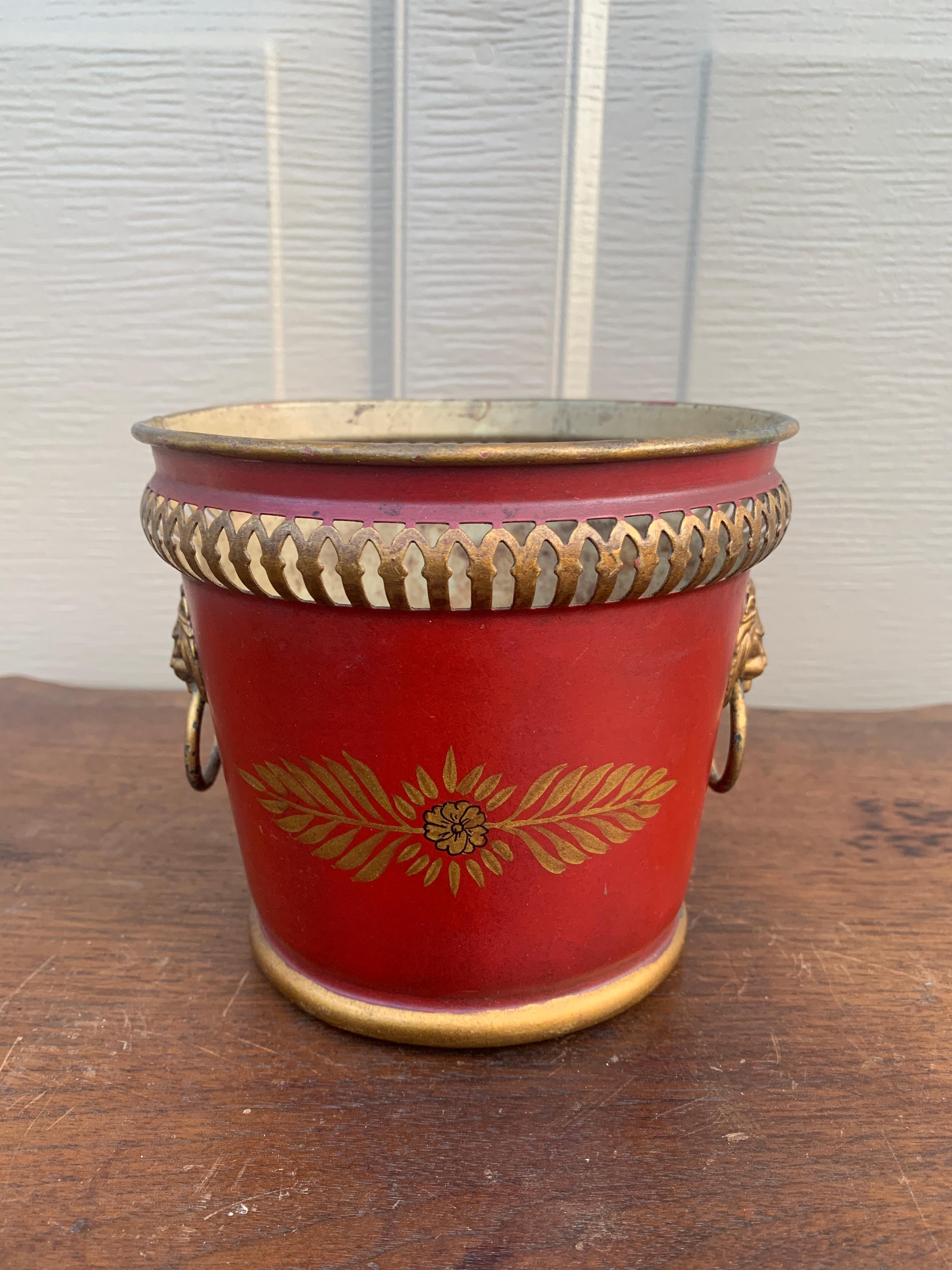French Neoclassical Tole Red & Gold Cachepot Planter Vase For Sale 1
