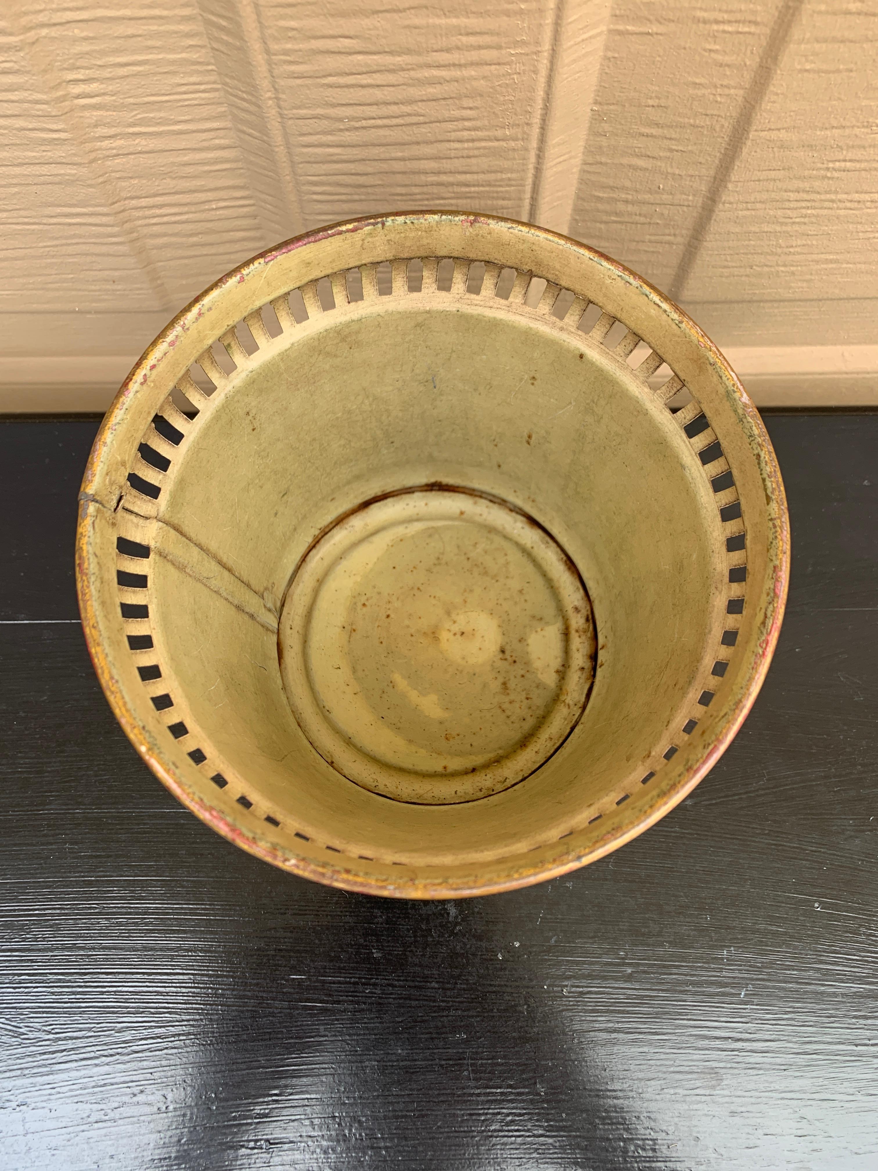 French Neoclassical Tole Red & Gold Cachepot Planter Vase With Lion Heads For Sale 3