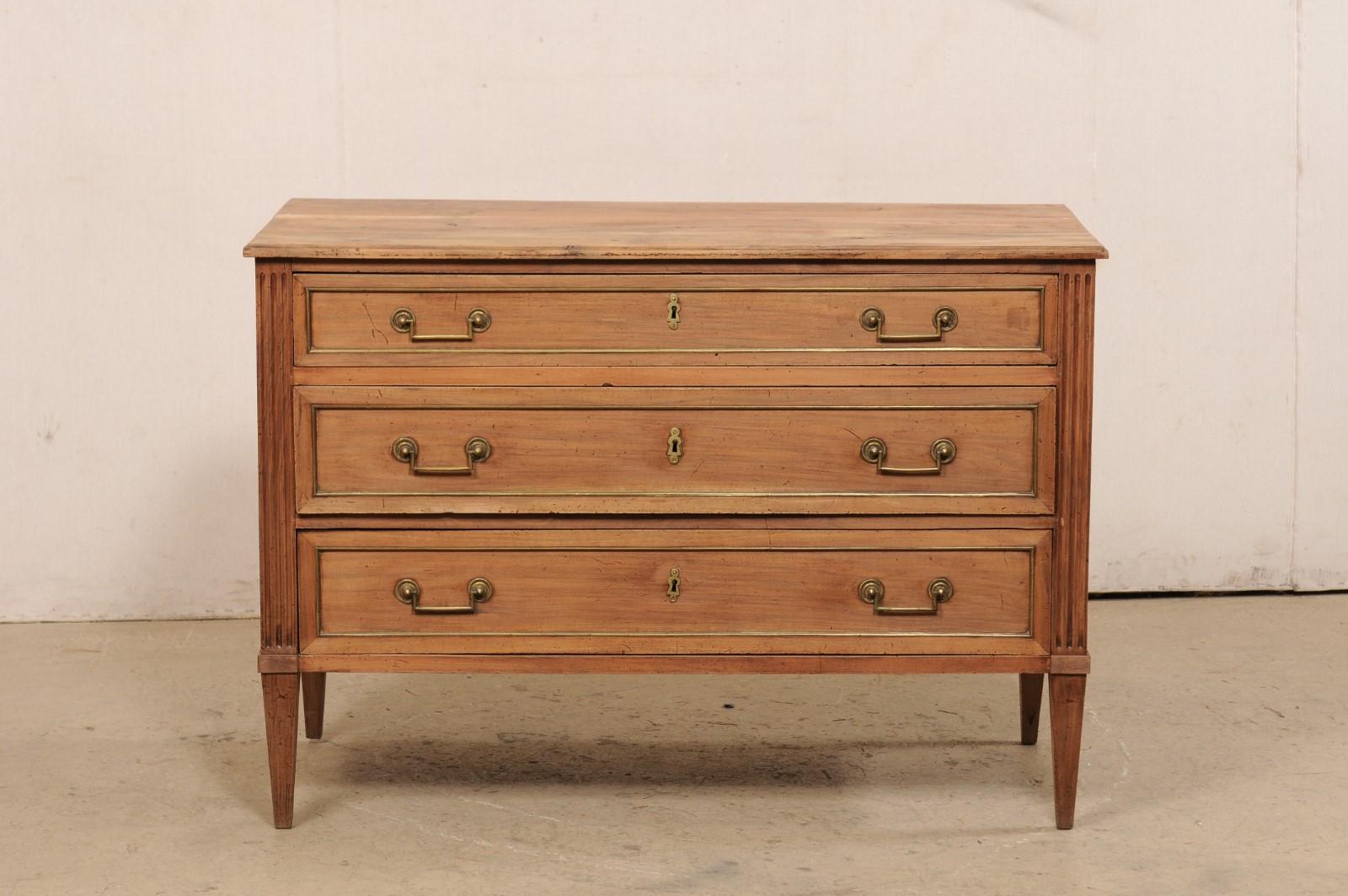 French Neoclassical Wooden Commode w/Brass Trim, 19th C. In Good Condition For Sale In Atlanta, GA