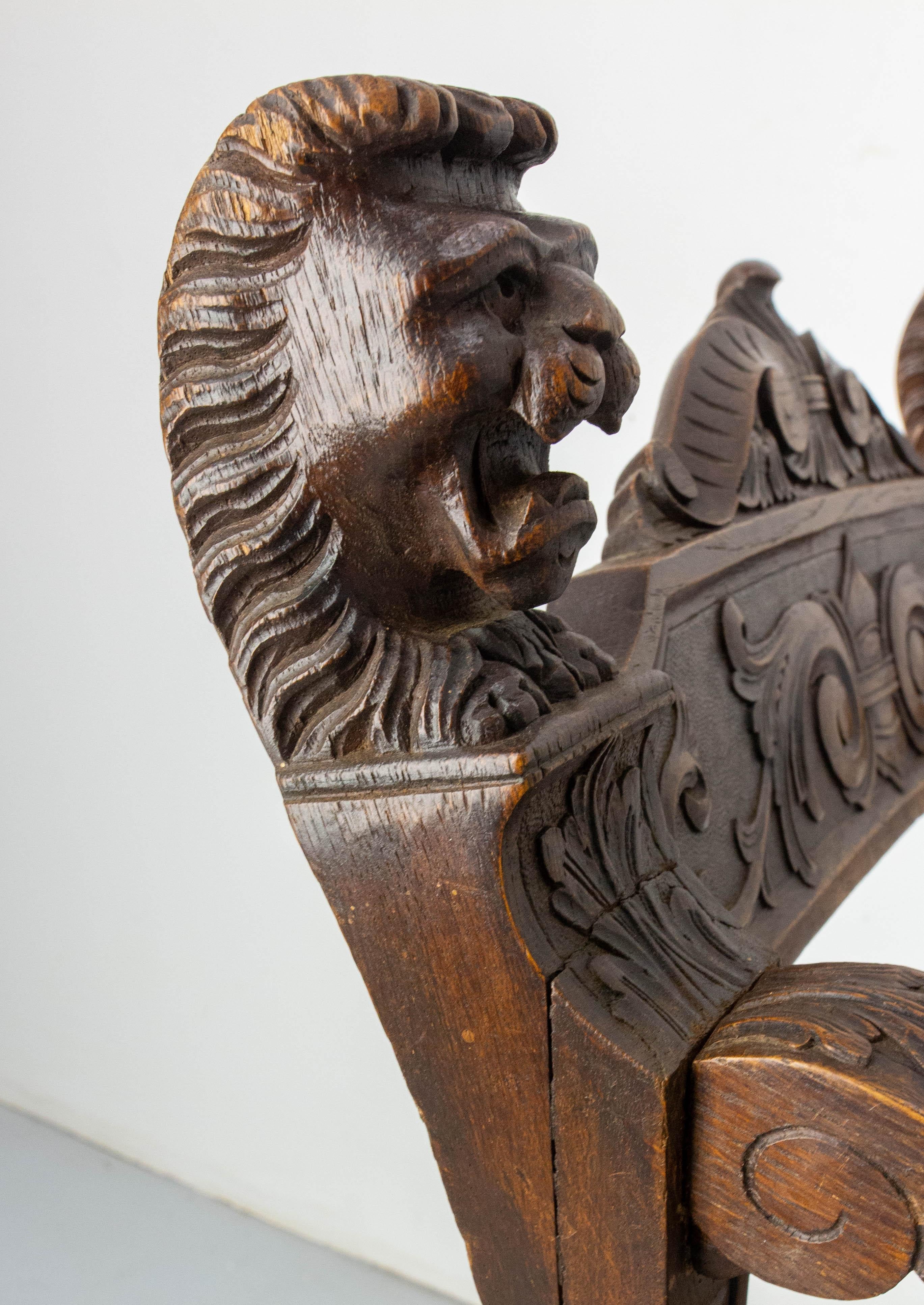 French Neogothic Chestnut Curule Armchair with Two Lionheads, French, circa 1900 For Sale 10