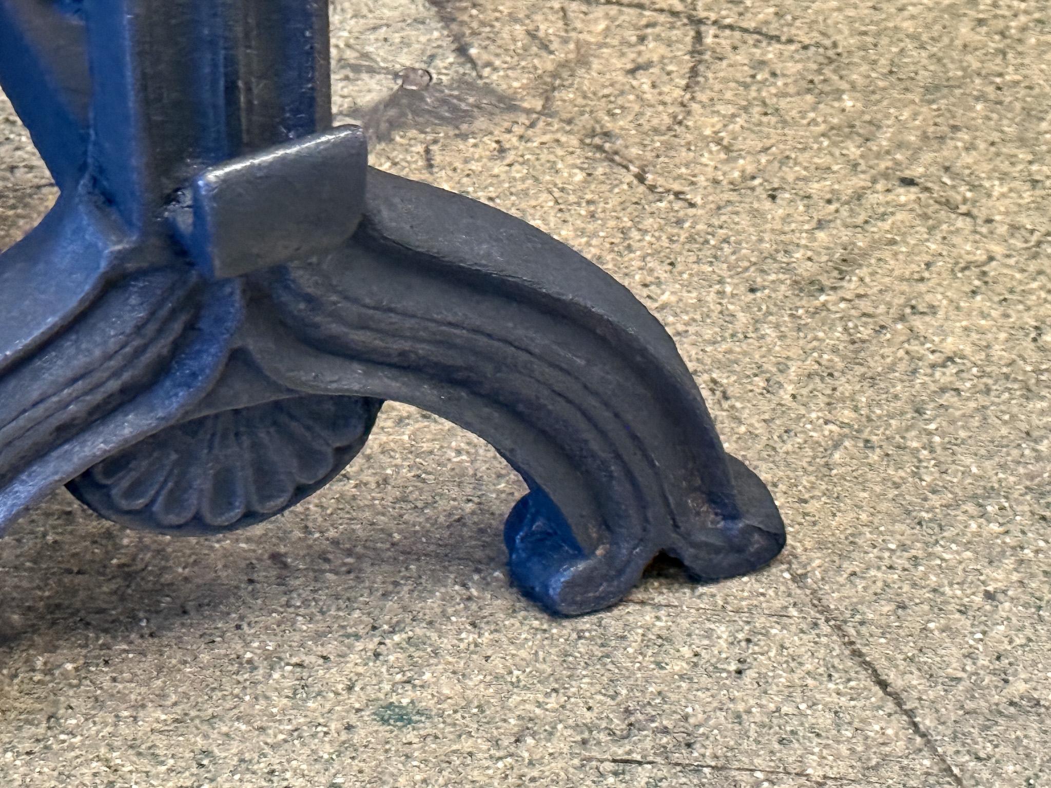 Grille de cheminée néogothique française en vente 5