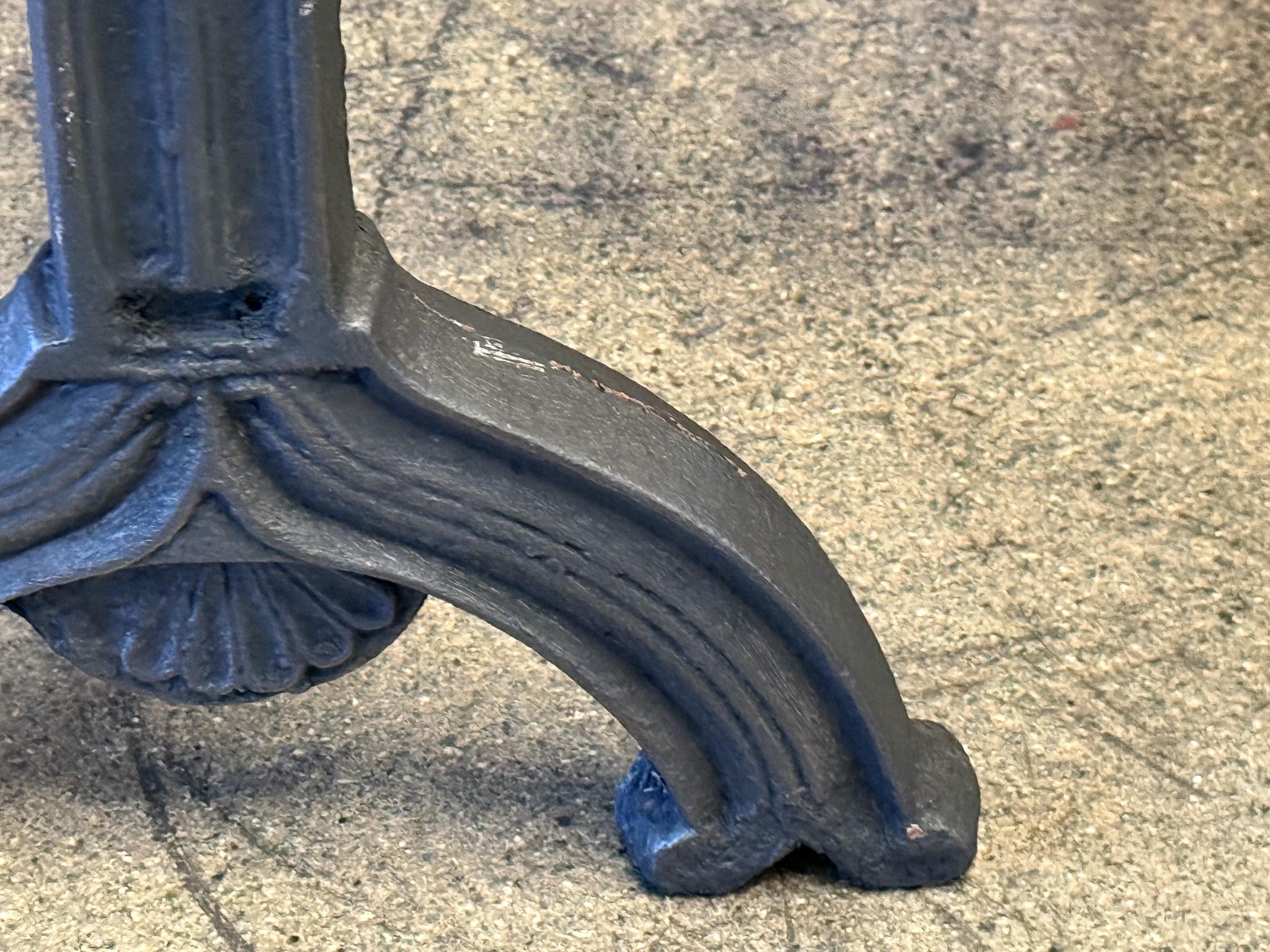 Grille de cheminée néogothique française en vente 7