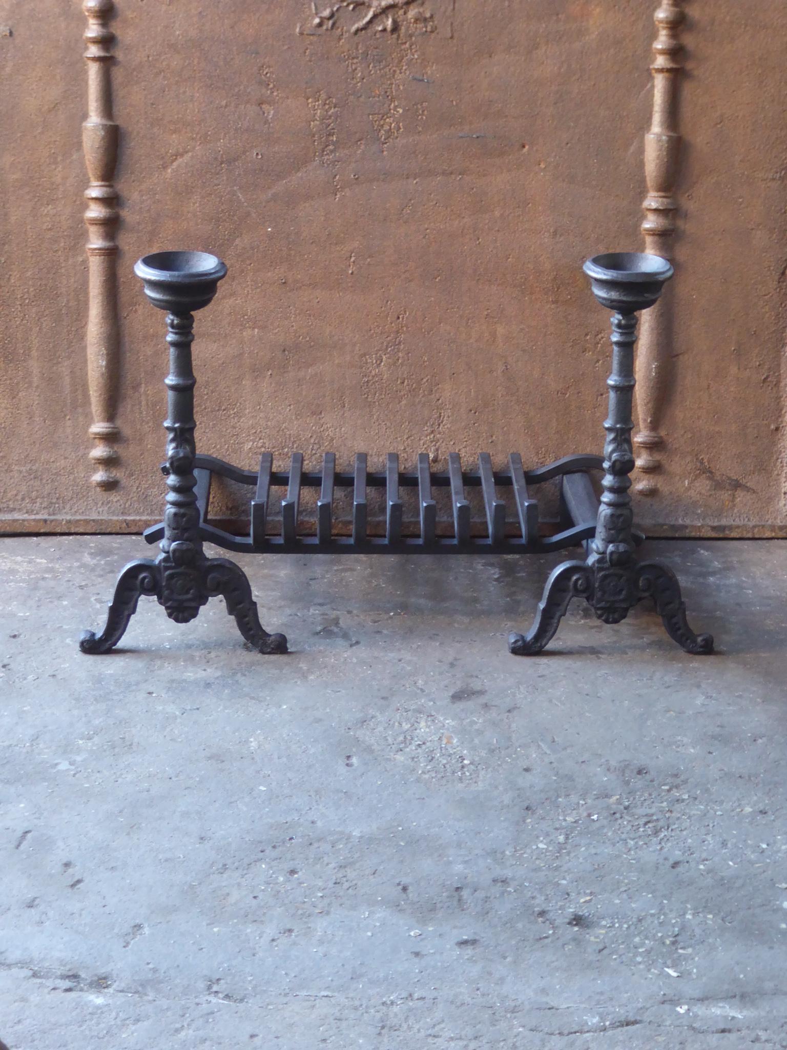 20th century French Neo-gothic fireplace basket - fire basket made of wrought iron and cast iron. The basket is in a good condition and is fully functional. The total width of the front of the fireplace grate is 70.0 cm or 27.6 inch.