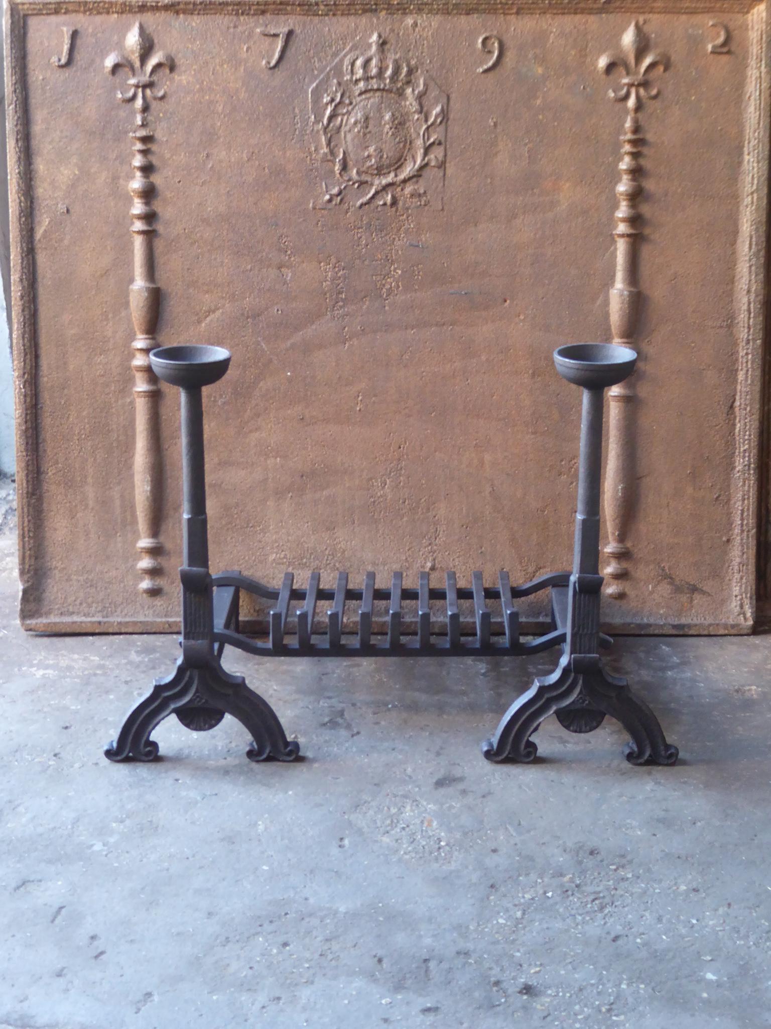 20th century French Neo-gothic fireplace basket - fire basket made of wrought iron and cast iron. The basket is in a good condition and is fully functional. The total width of the front of the fireplace grate is 70.0 cm or 27.6 inch.