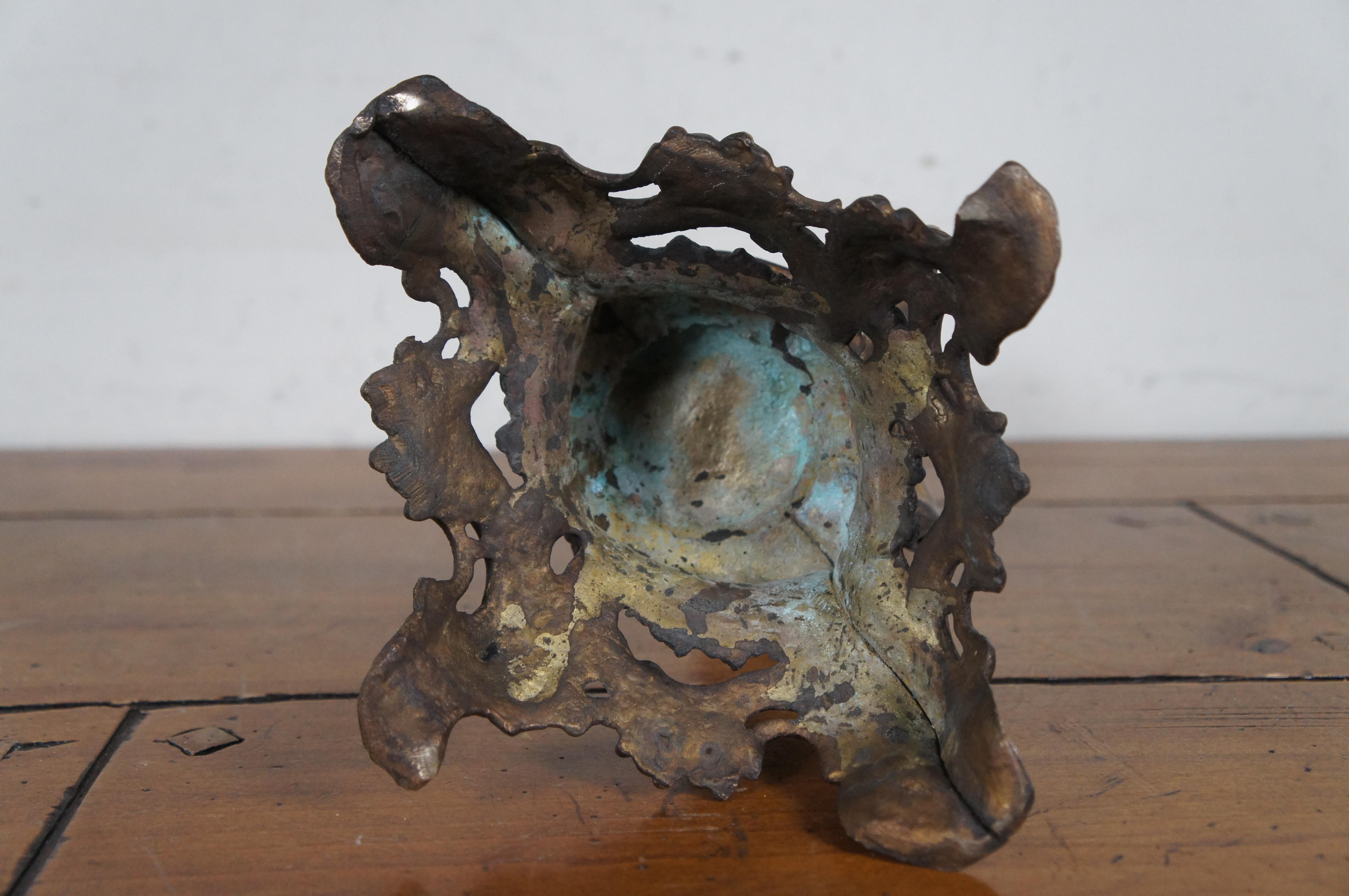 Statua francese neolcassica in bronzo fuso di ragazzo con torcia e portacandele figurato in vendita 5