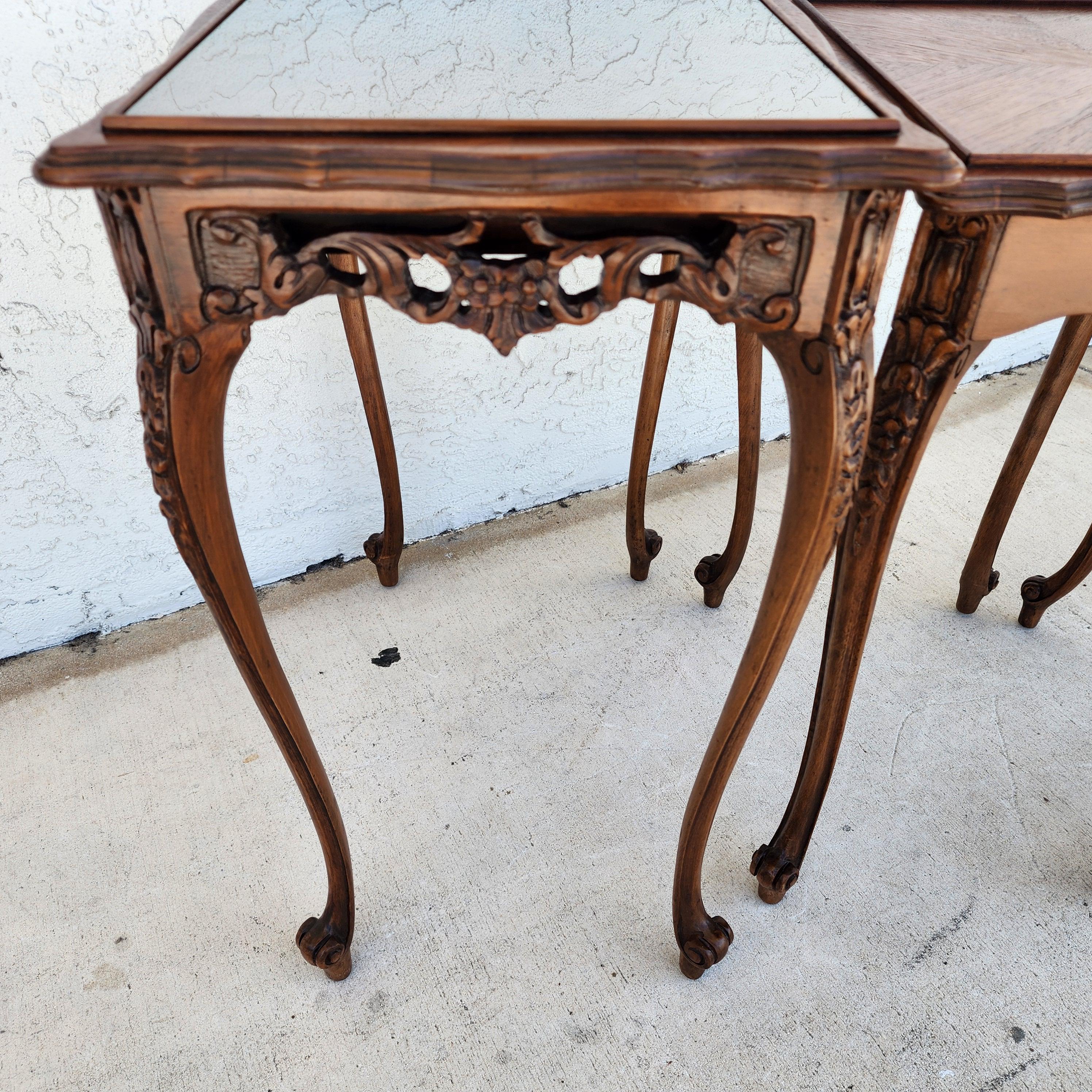 Französische Nisttische Nussbaum Vintage By im Angebot 4