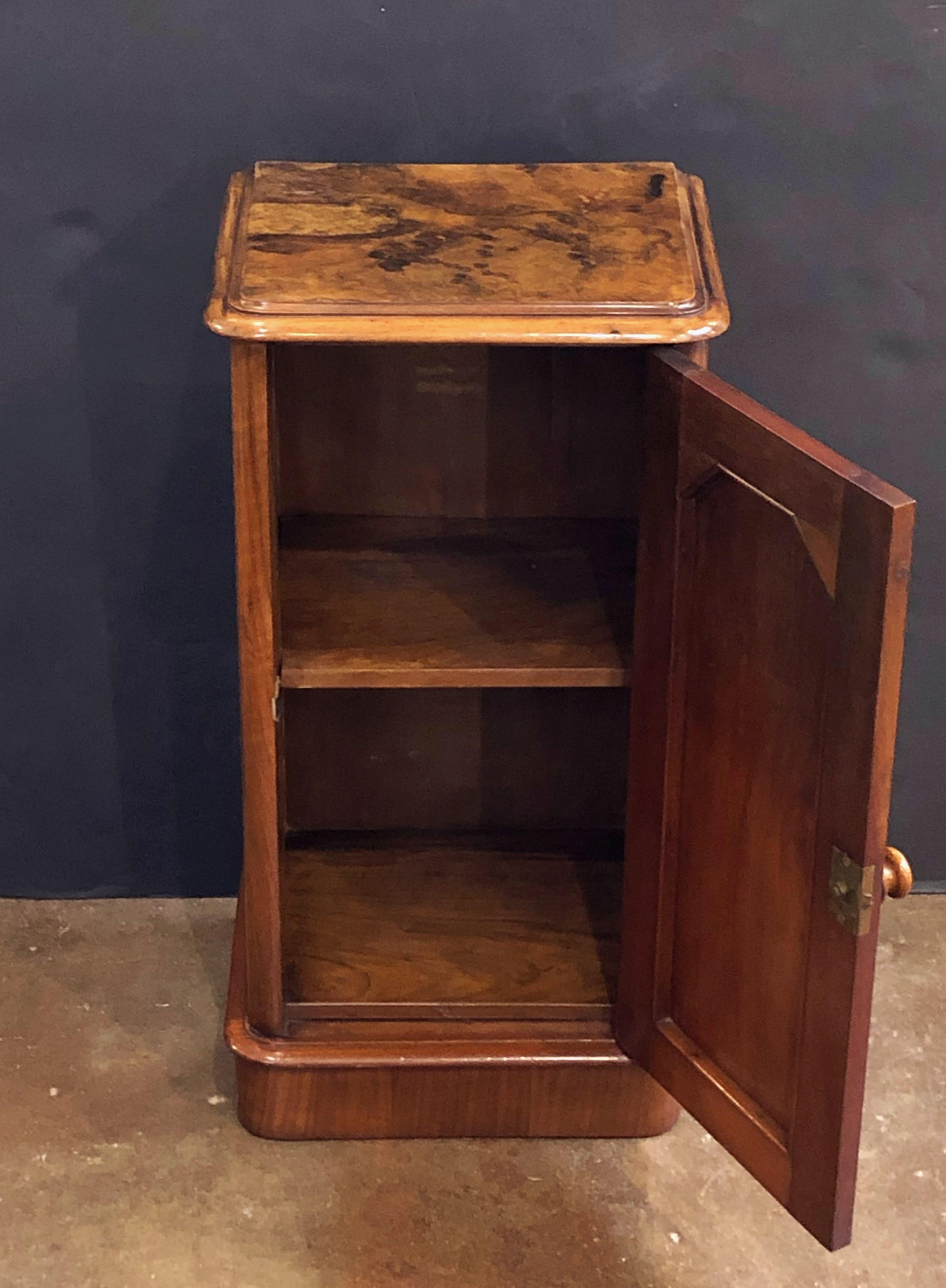 20th Century French Nightstand or Bedside Table of Burled Walnut
