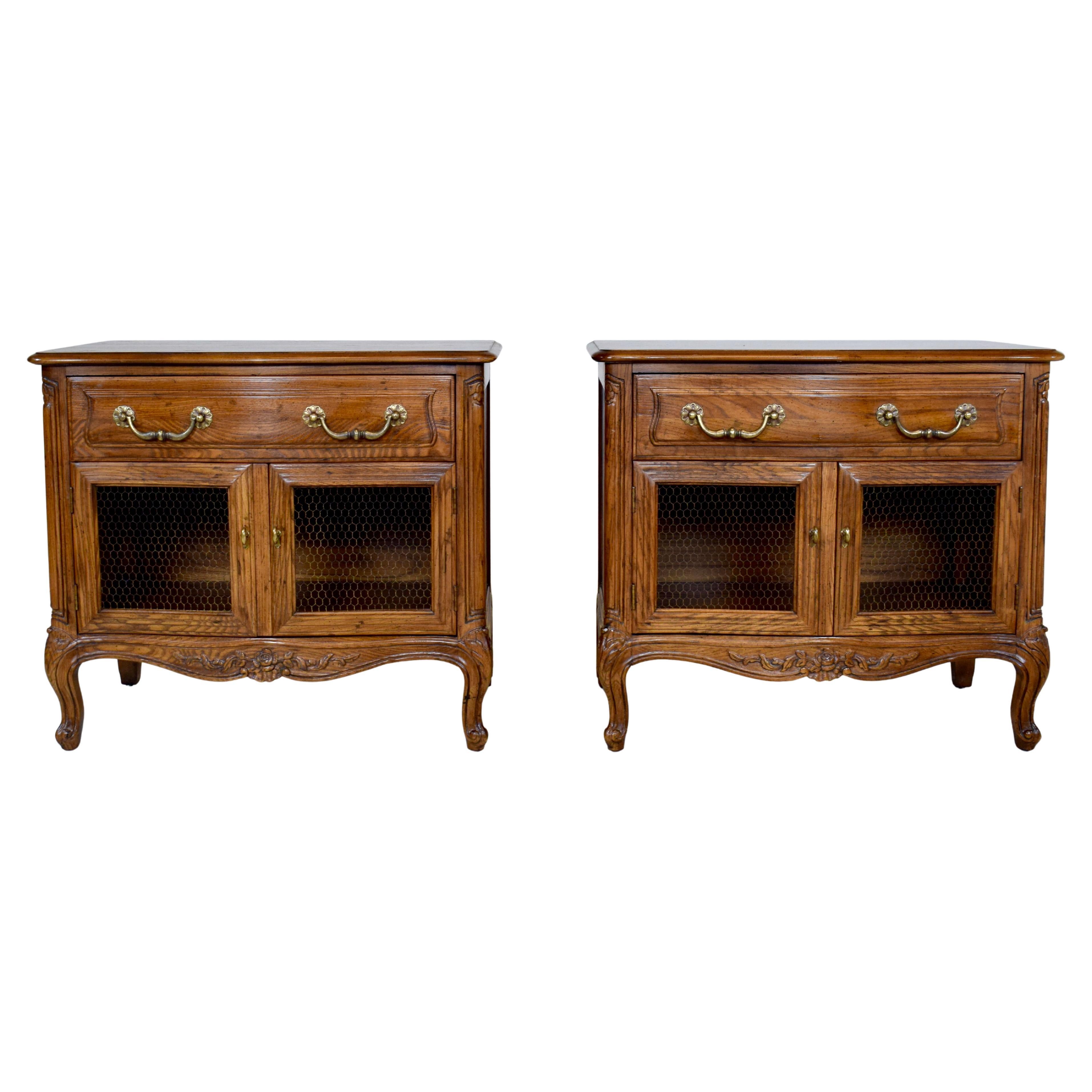 Comodini francesi di Henredon Furniture in vendita