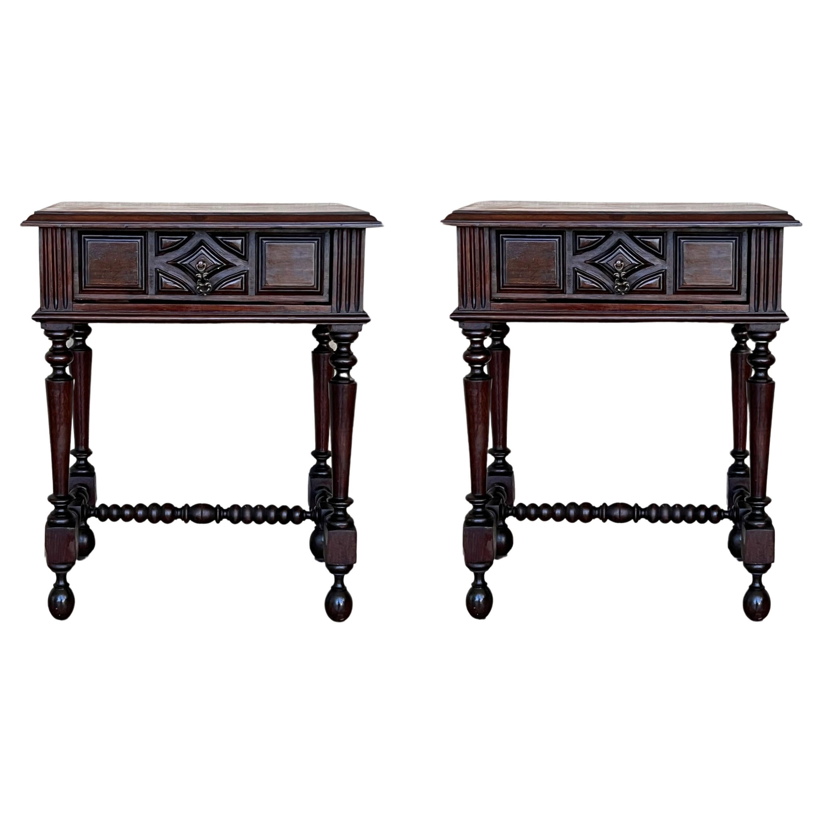 French Nightstands in Solid Carved Oak with Turned Columns, Set of 2 For Sale
