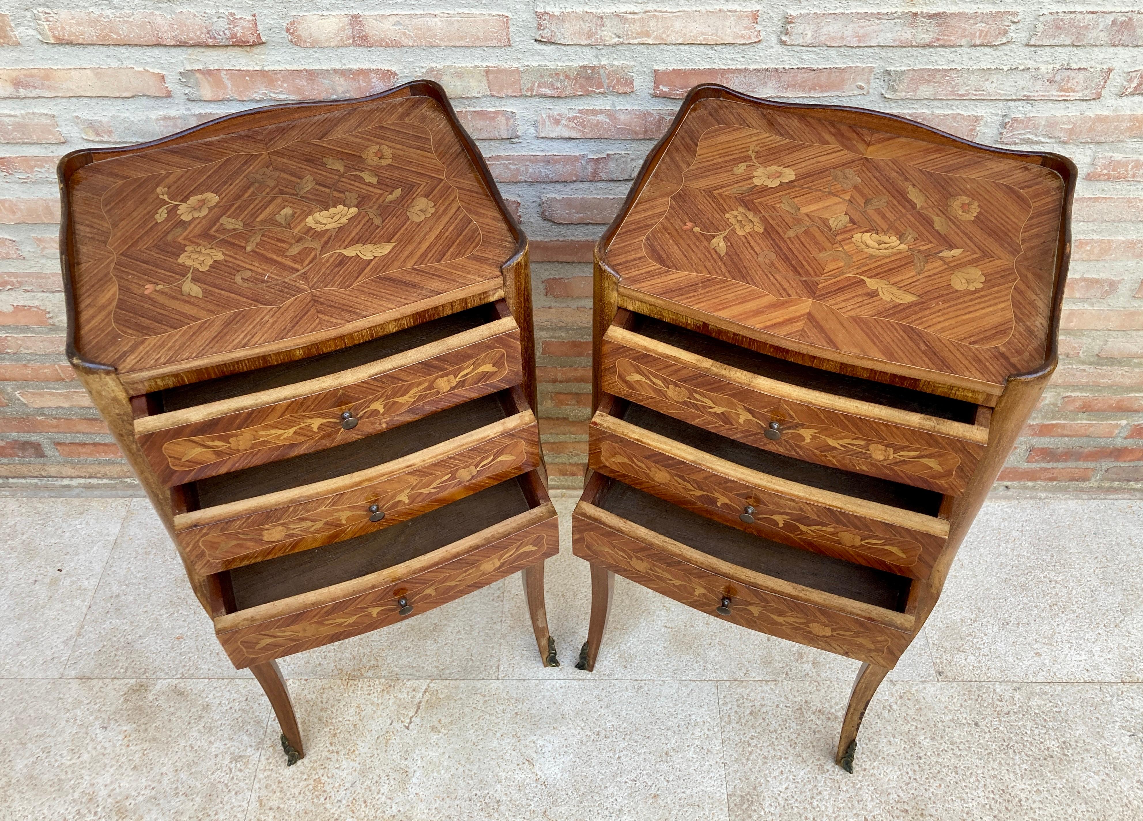 20th Century French Nightstands in Walnut with Three Drawers, 1940s, Set of 2 For Sale