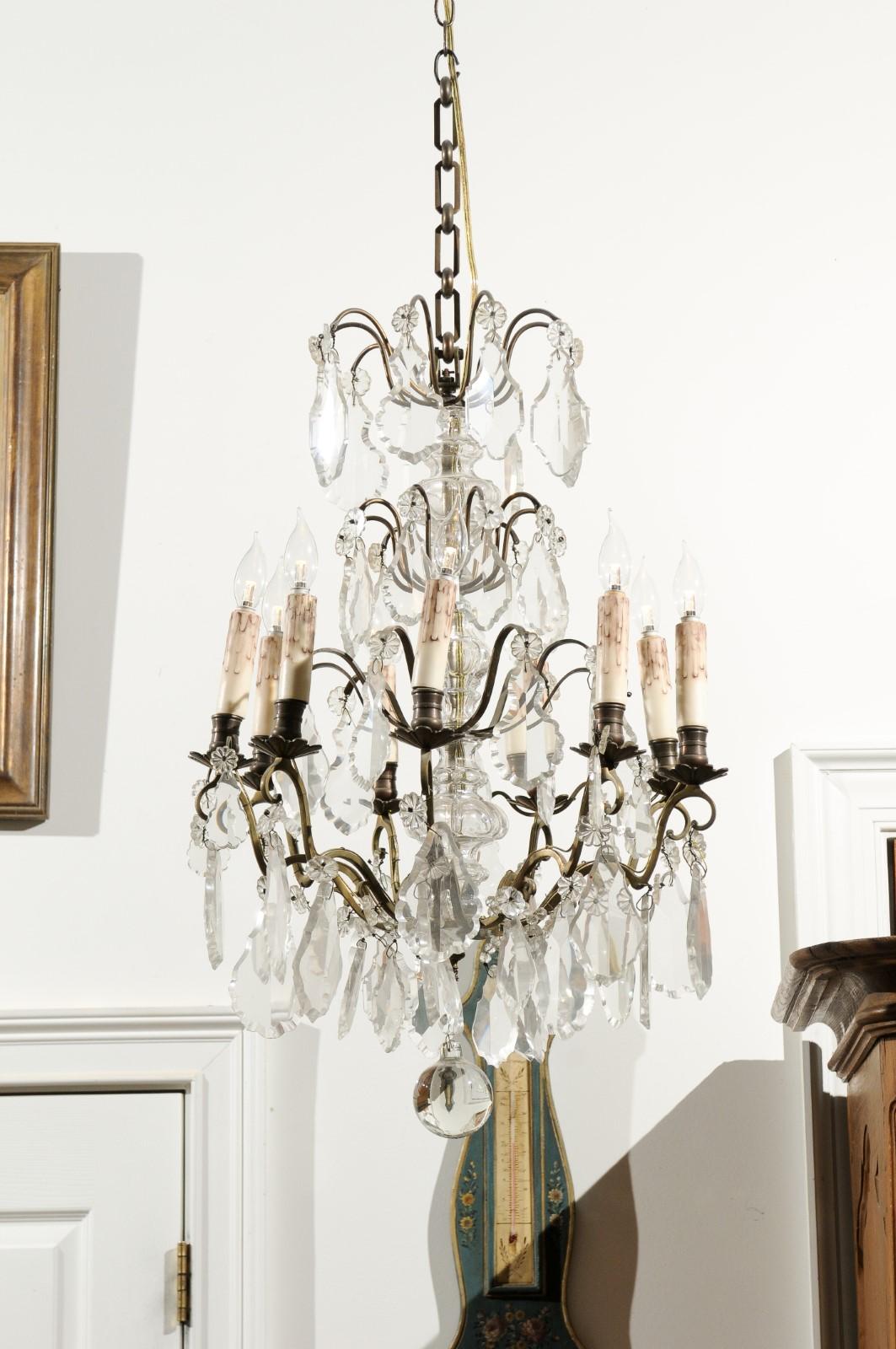 French Nine-Light Crystal and Brass Chandelier with Pendeloques, circa 1900 2