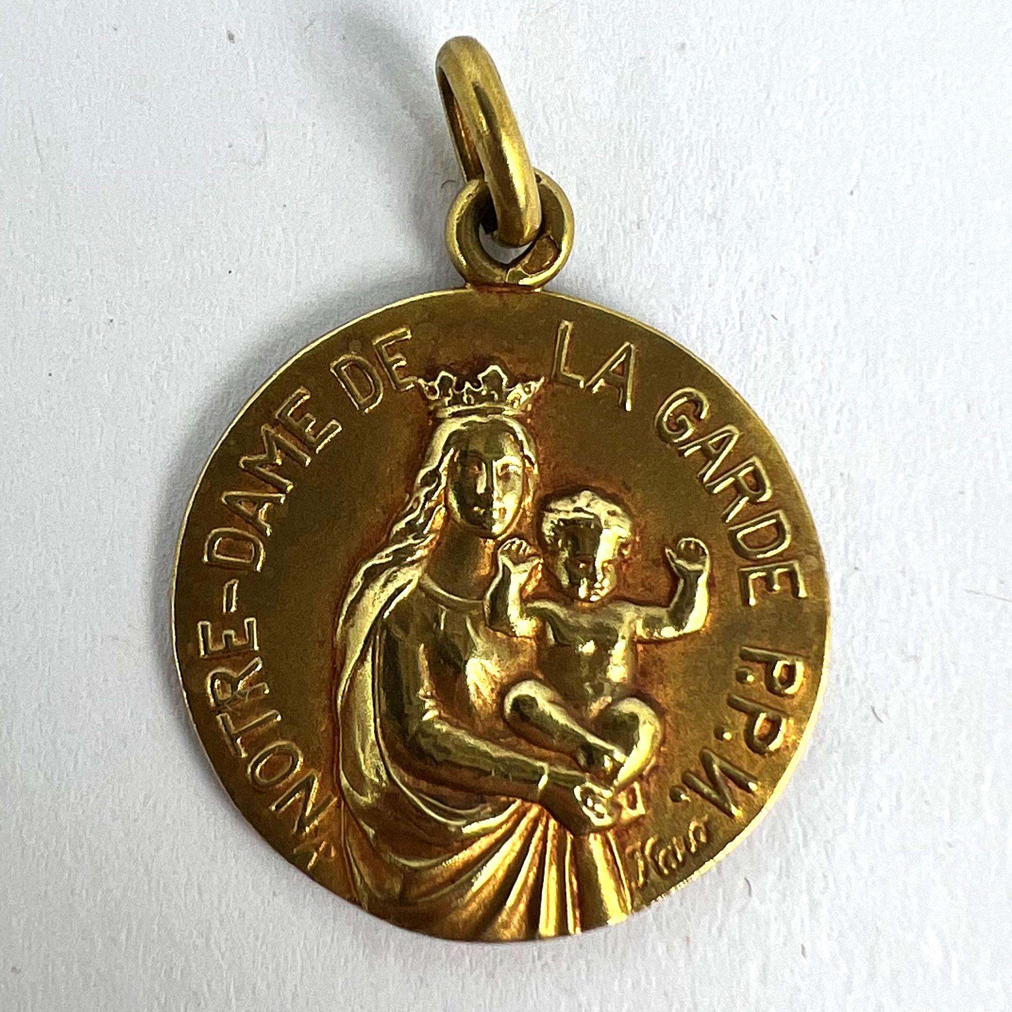 French Notre Dame de La Garde Marseille Madonna 18 Karat Yellow Gold Medal Charm For Sale 8