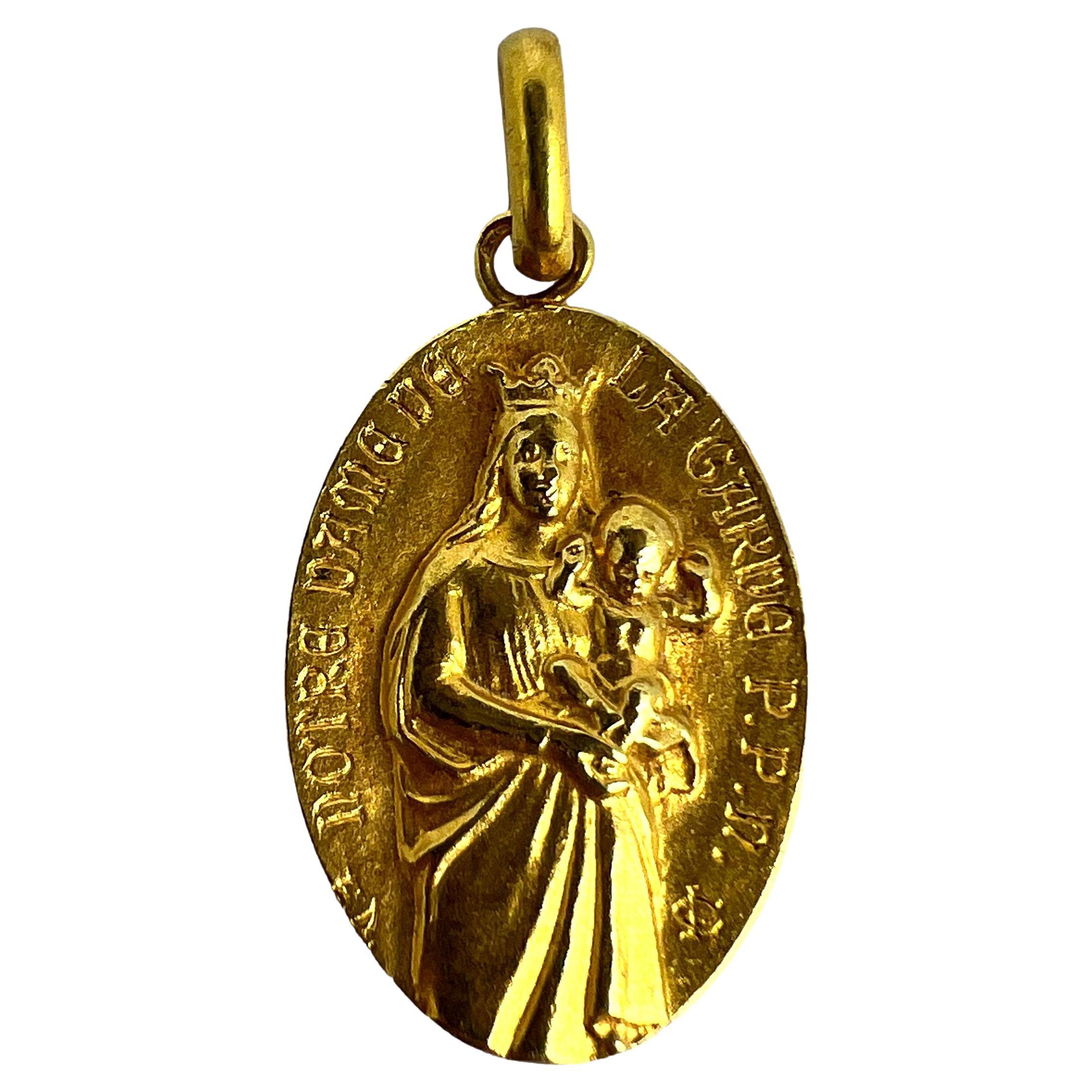 Colgante francés Notre Dame de la Garde Marsella de oro amarillo de 18 quilates