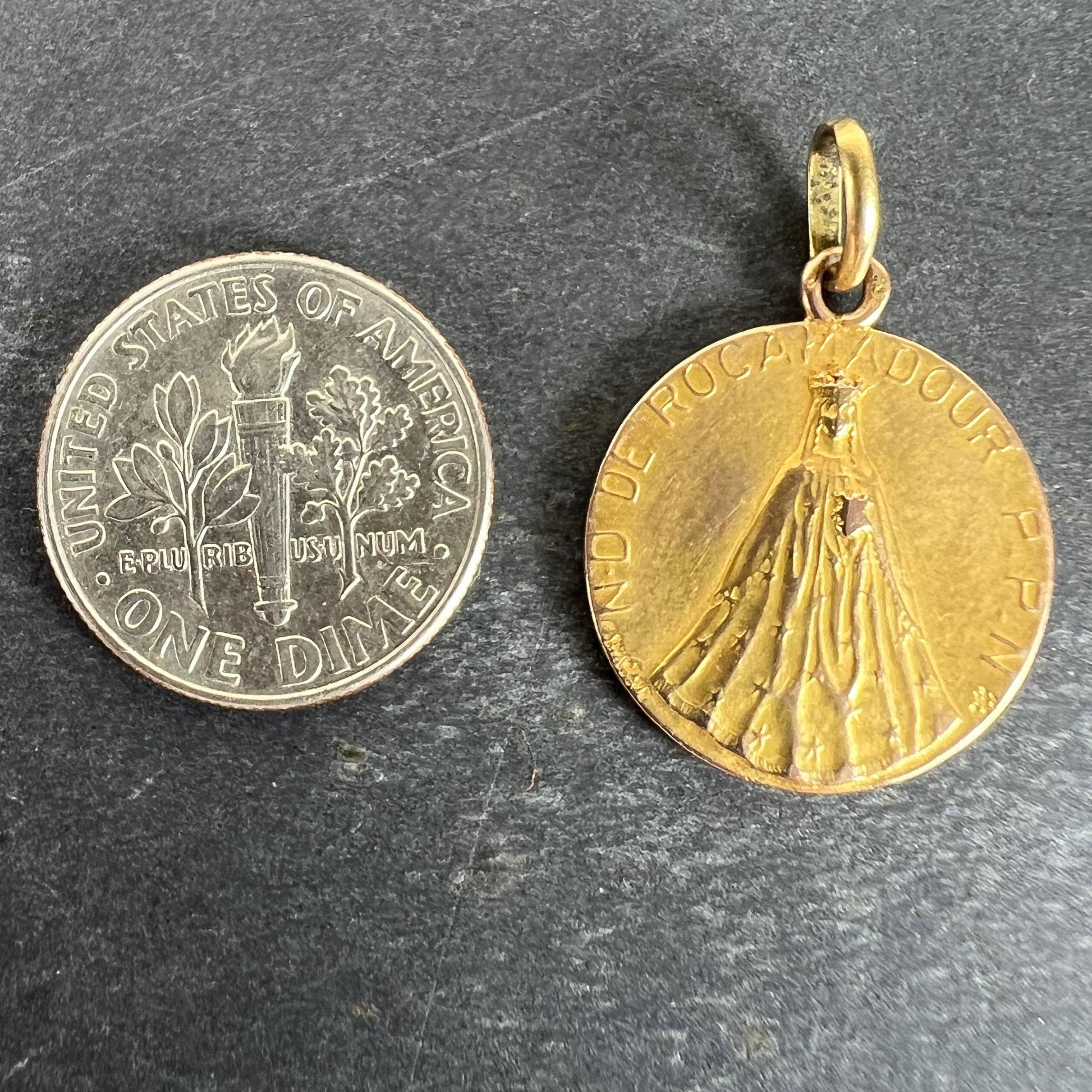 Colgante Medalla de la Virgen María francesa de Notre Dame de Rocamadour en oro amarillo de 18 quilates en venta 6