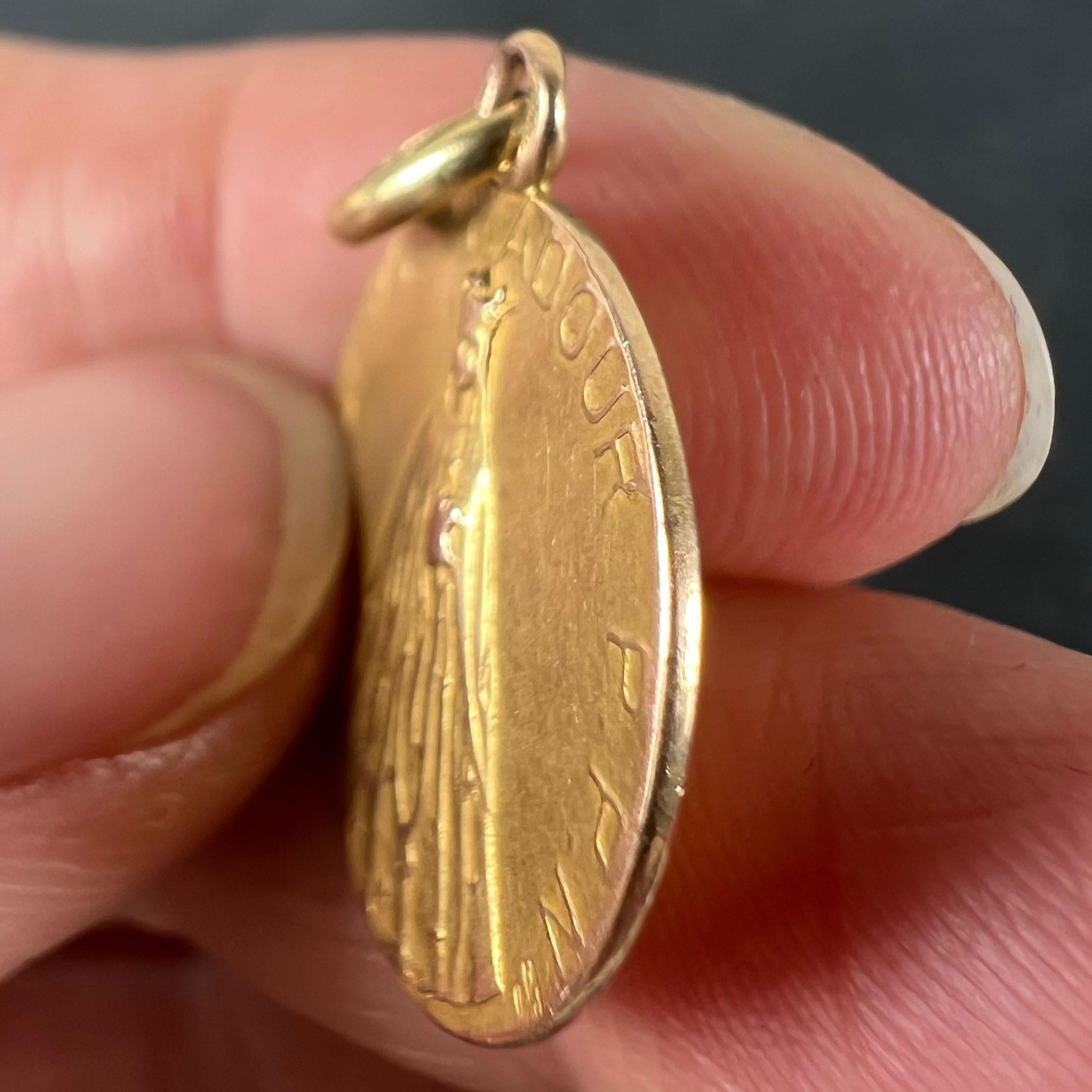 Colgante Medalla de la Virgen María francesa de Notre Dame de Rocamadour en oro amarillo de 18 quilates en venta 3