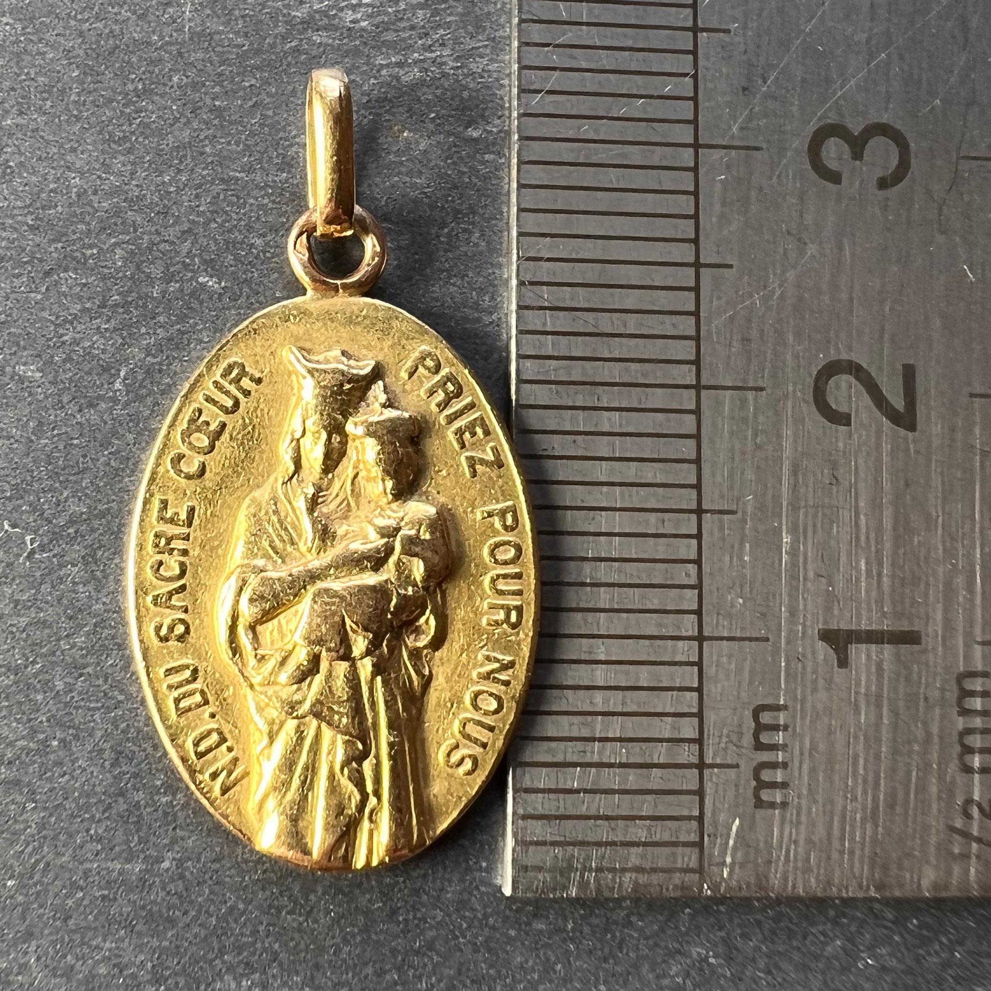 French Notre Dame du Sacre Coeur 18 Karat Yellow Gold Charm Pendant For Sale 5
