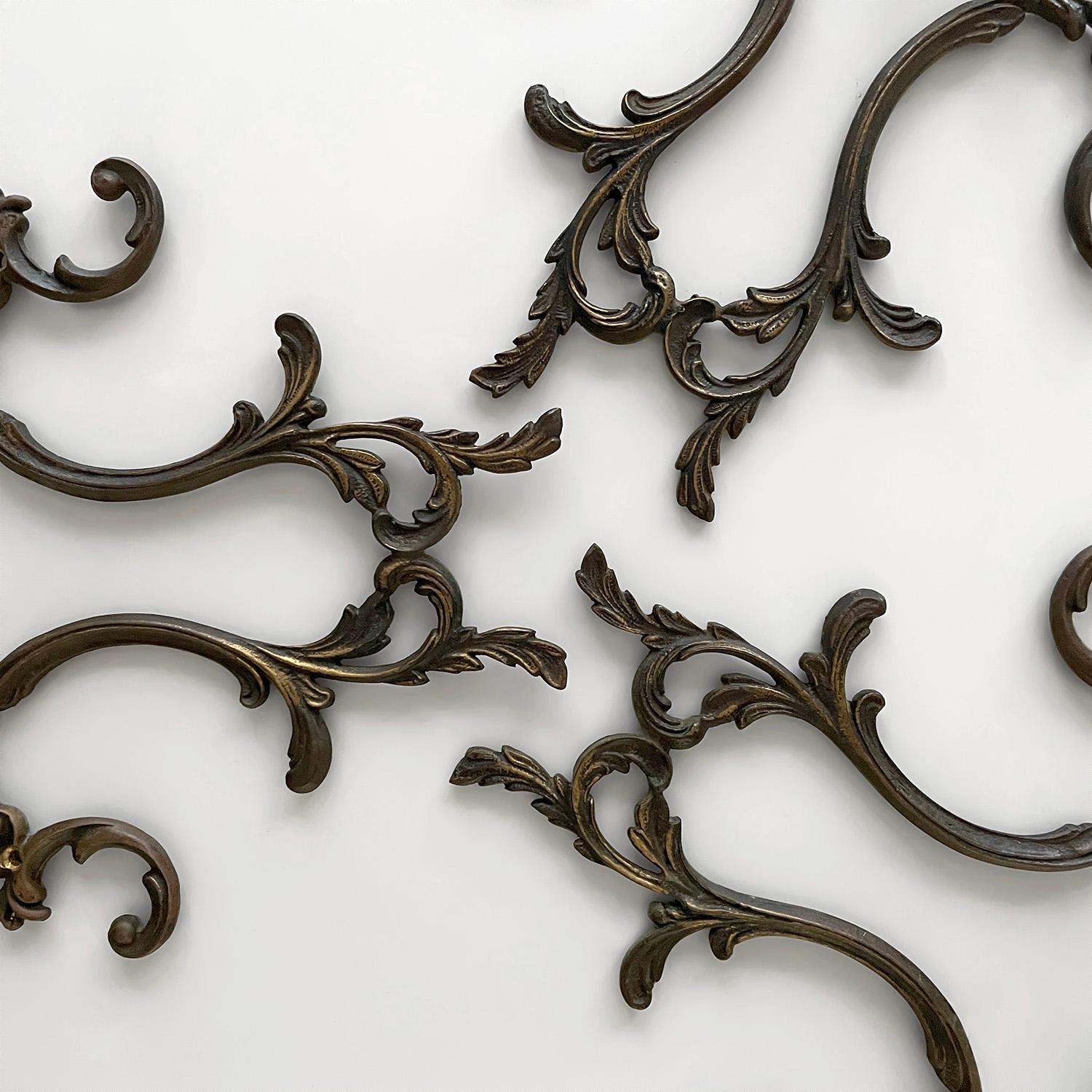 Appendiabiti da parete in bronzo scolpito in stile francese Nouveau - set di 3 in vendita 5