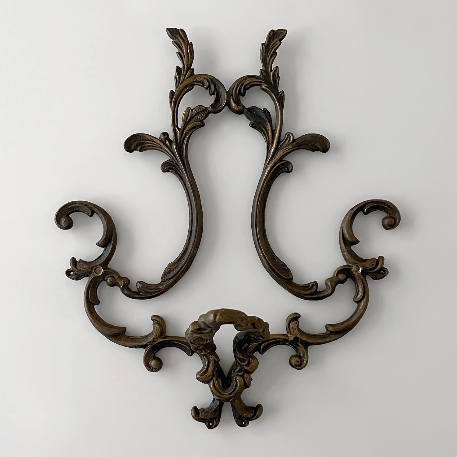 Appendiabiti da parete in bronzo scolpito in stile francese Nouveau - set di 3 in vendita 6
