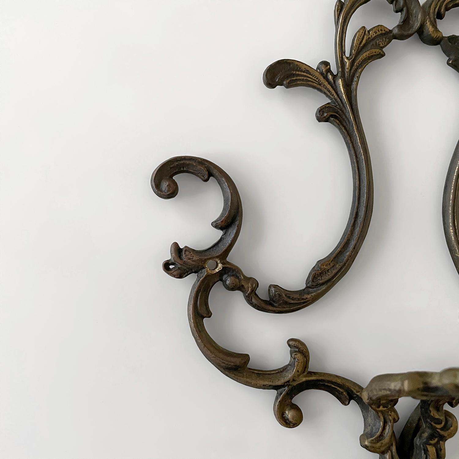 Appendiabiti da parete in bronzo scolpito in stile francese Nouveau - set di 3 in vendita 2