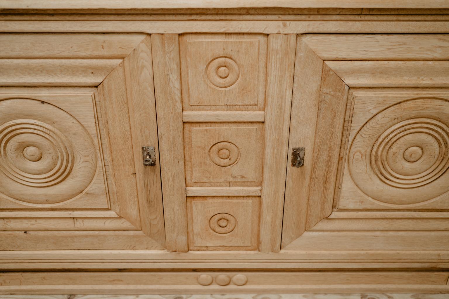 French Oak 1940s Cabinet In Good Condition In Brecht, BE