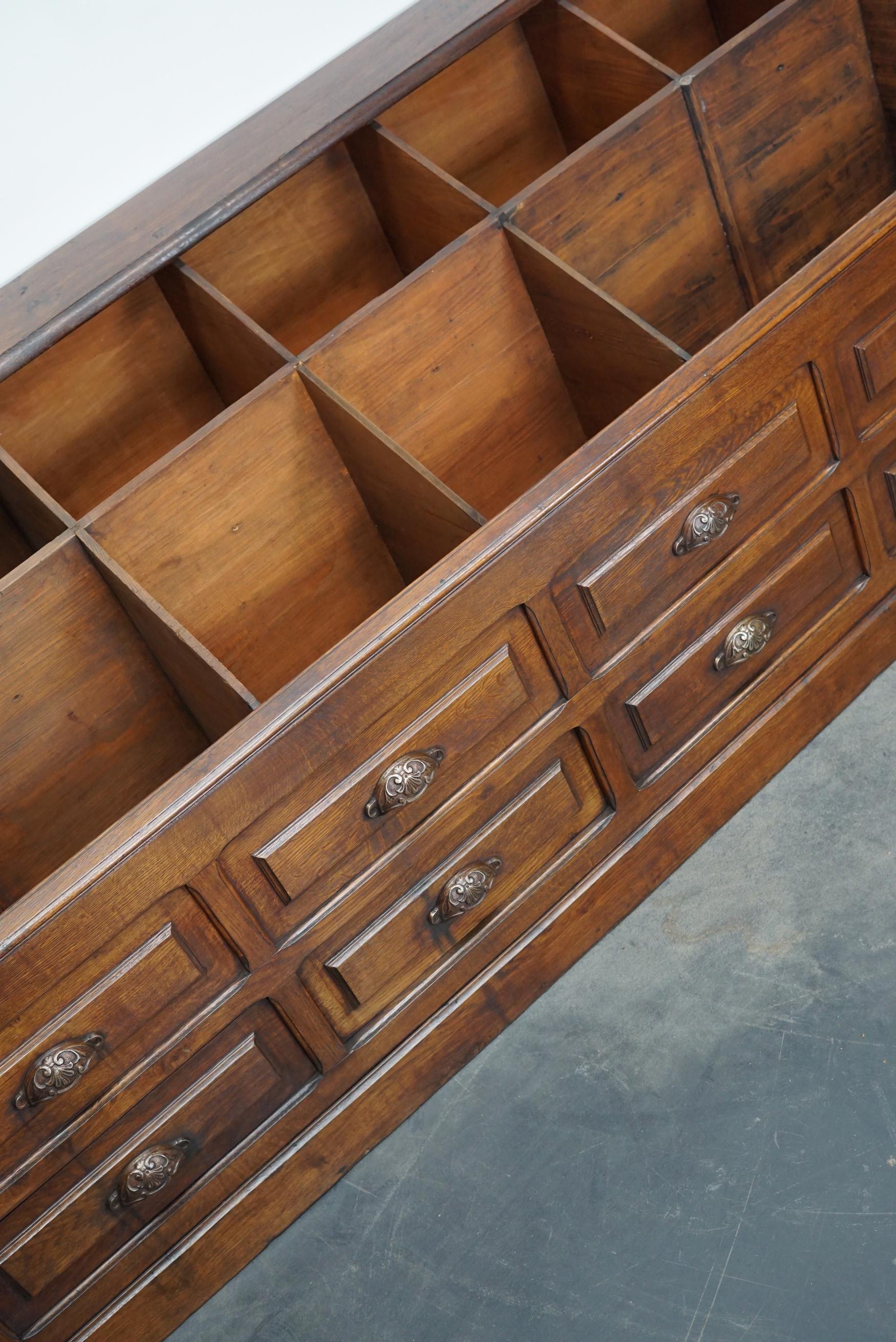 French Oak 19th Century General Store Shop / Display Cabinet or Counter In Good Condition In Nijmegen, NL